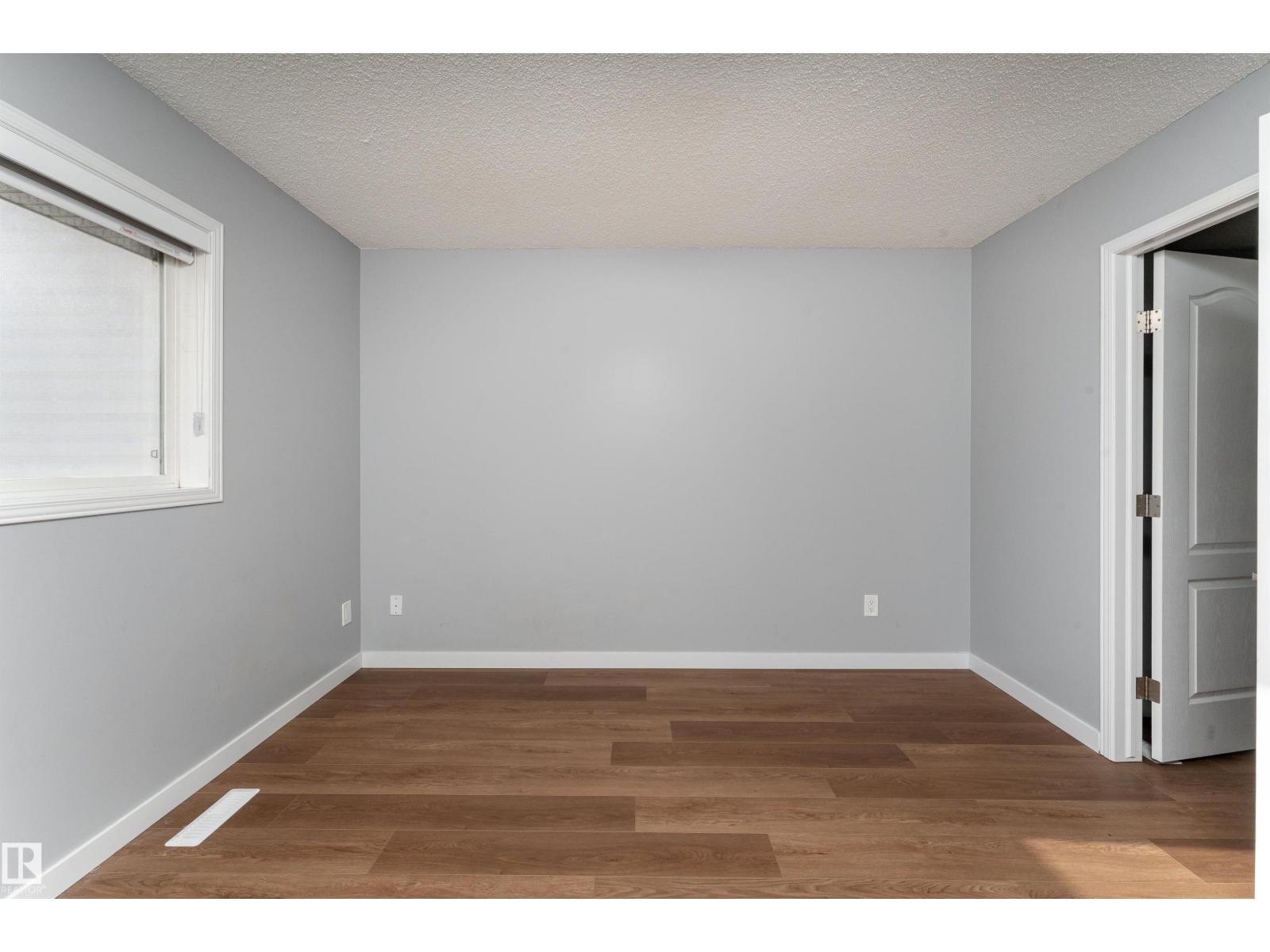 #68 3380 28a Av Nw Property Photo 23