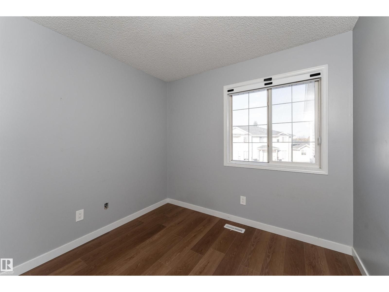 #68 3380 28a Av Nw Property Photo 27
