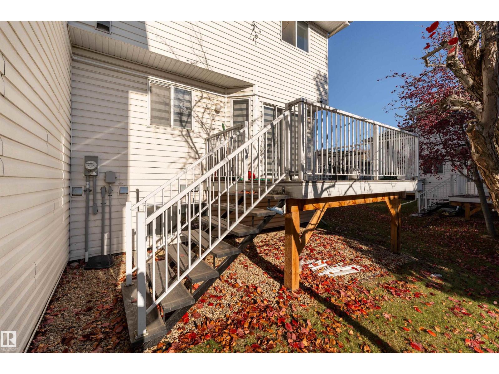 #68 3380 28a Av Nw Property Photo 36