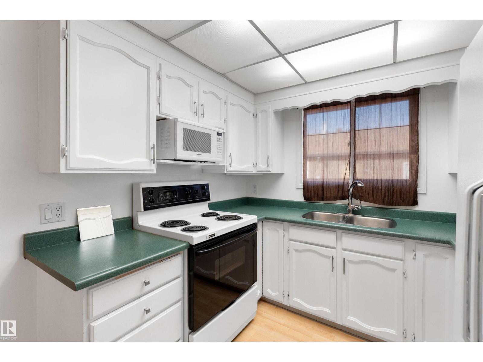 1720 65 St Nw Property Photo 4