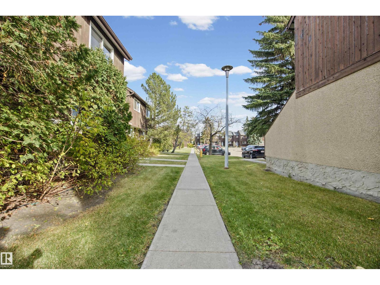 2744 105 St Nw Property Photo 7