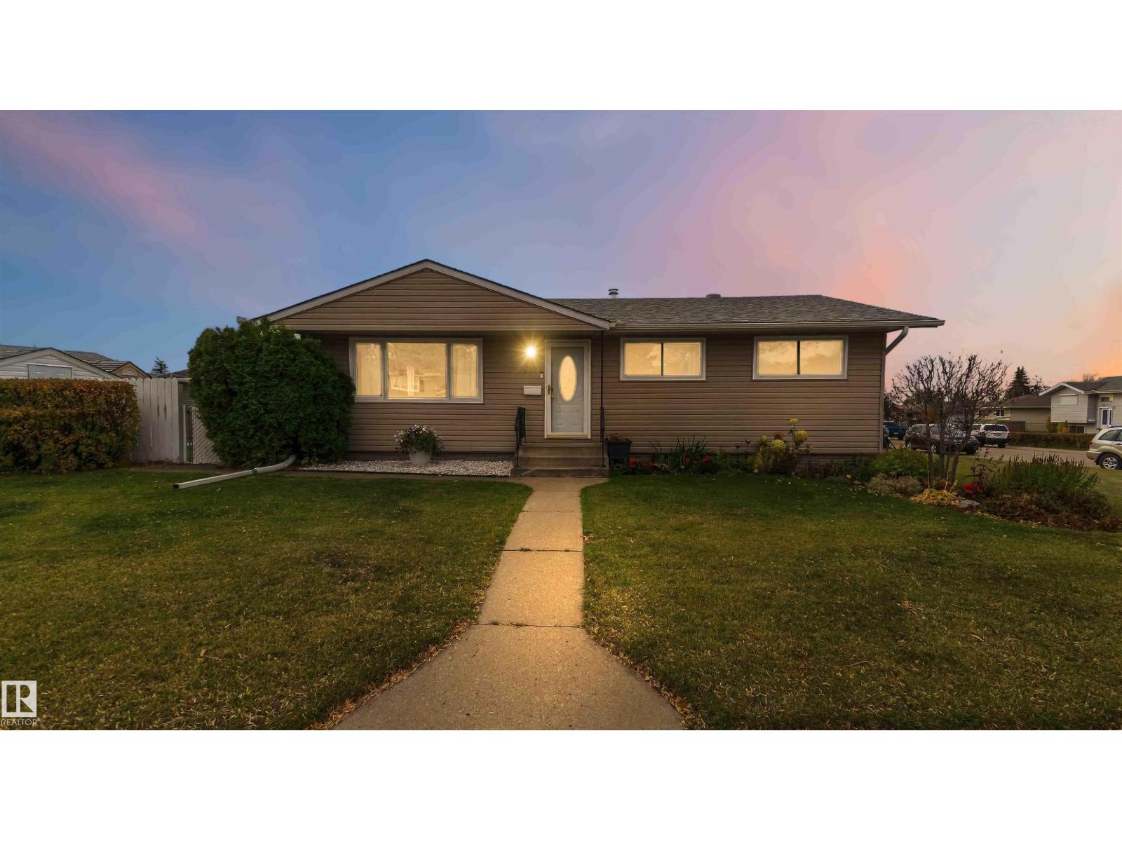 6207 146 Av Nw Property Photo 4