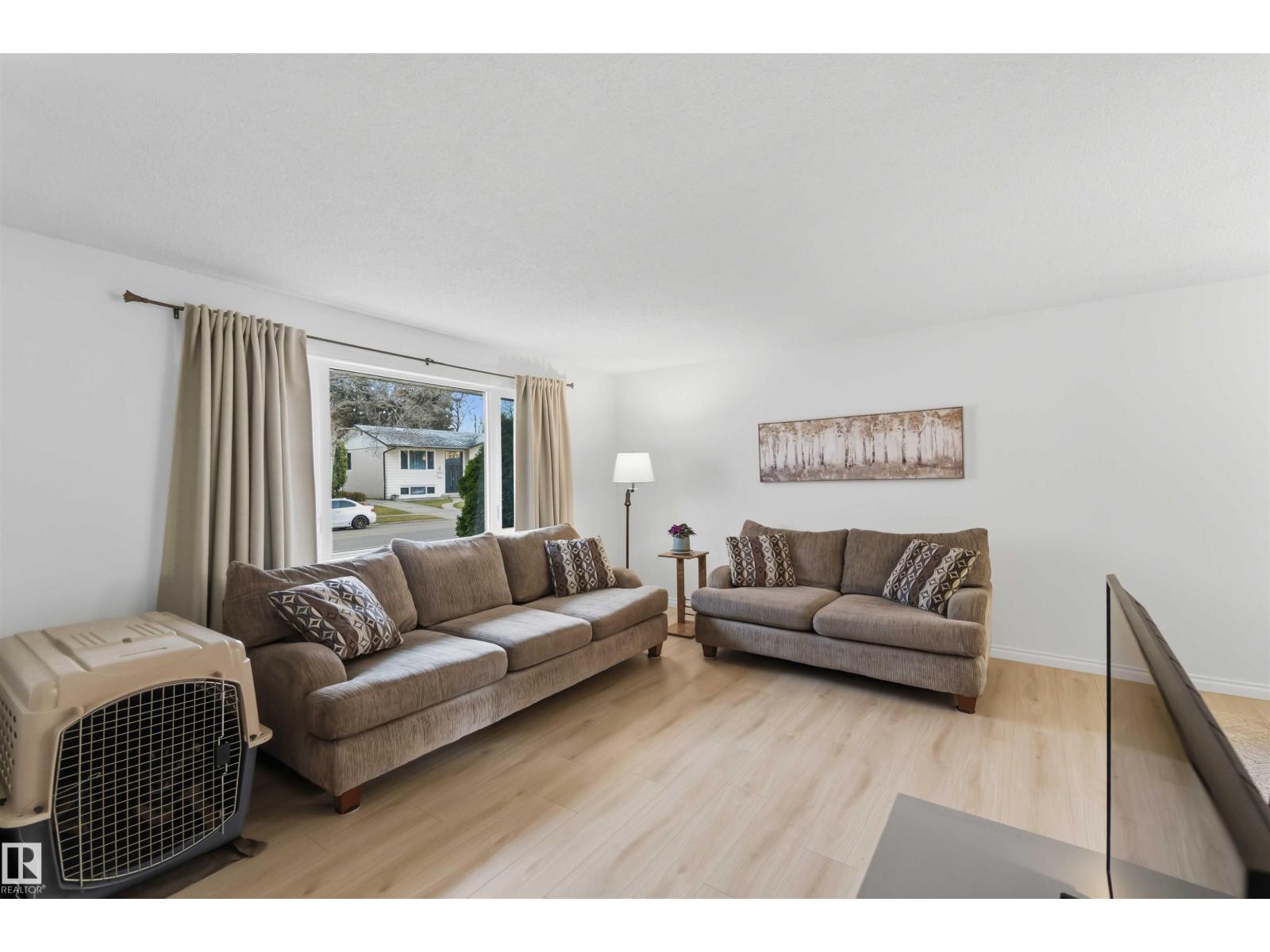 6207 146 Av Nw Property Photo 9