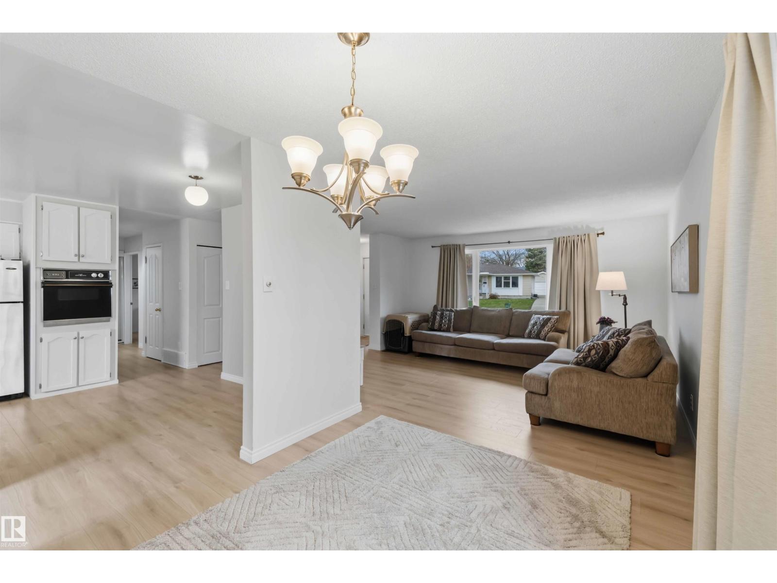 6207 146 Av Nw Property Photo 15
