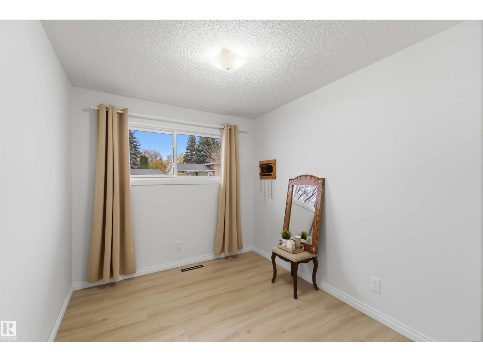 6207 146 Av Nw Property Photo 25