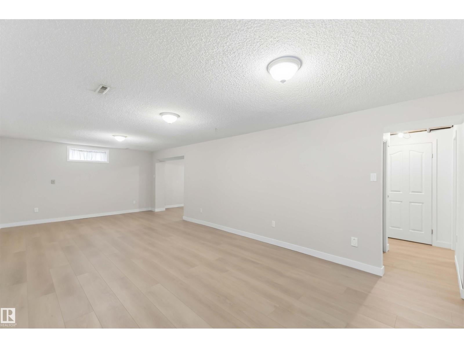 6207 146 Av Nw Property Photo 36