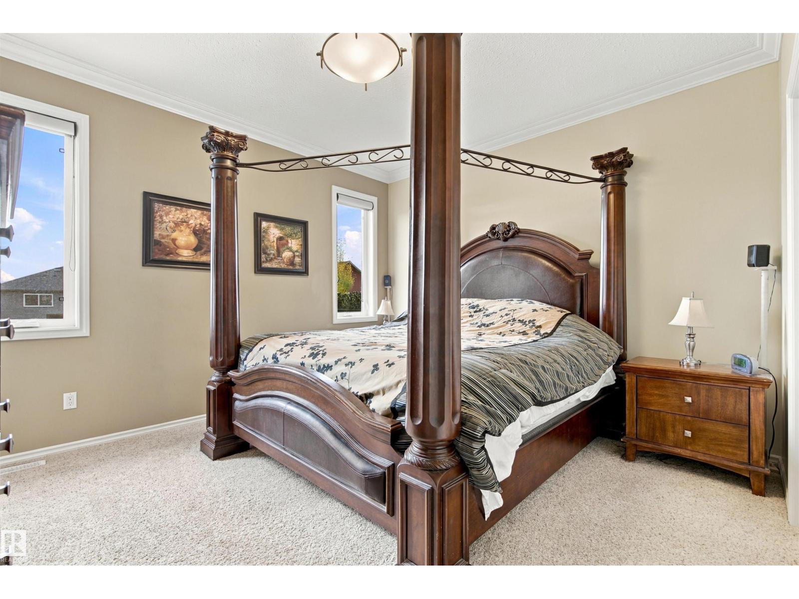 4923 59 Av Property Photo 18