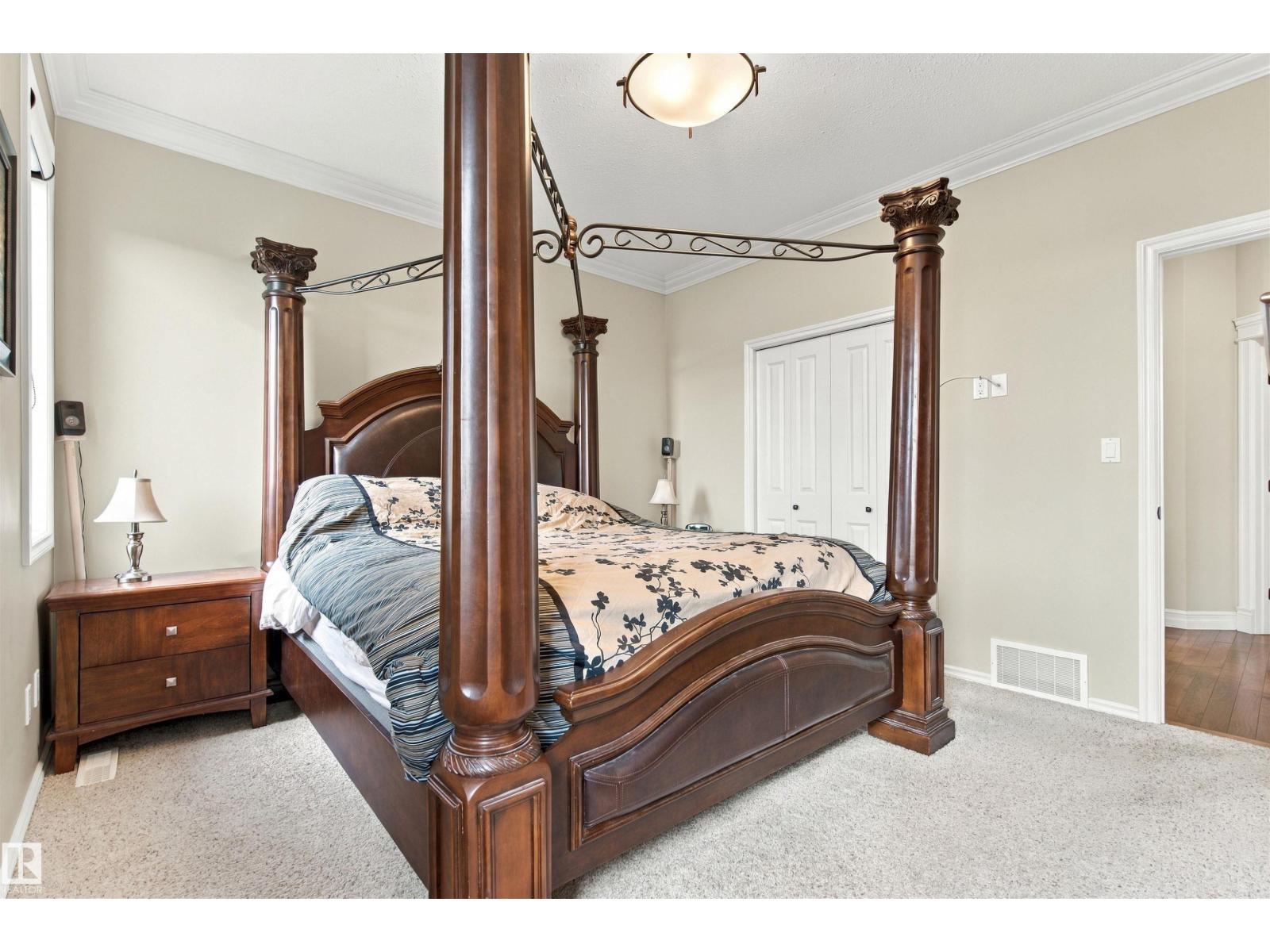 4923 59 Av Property Photo 19