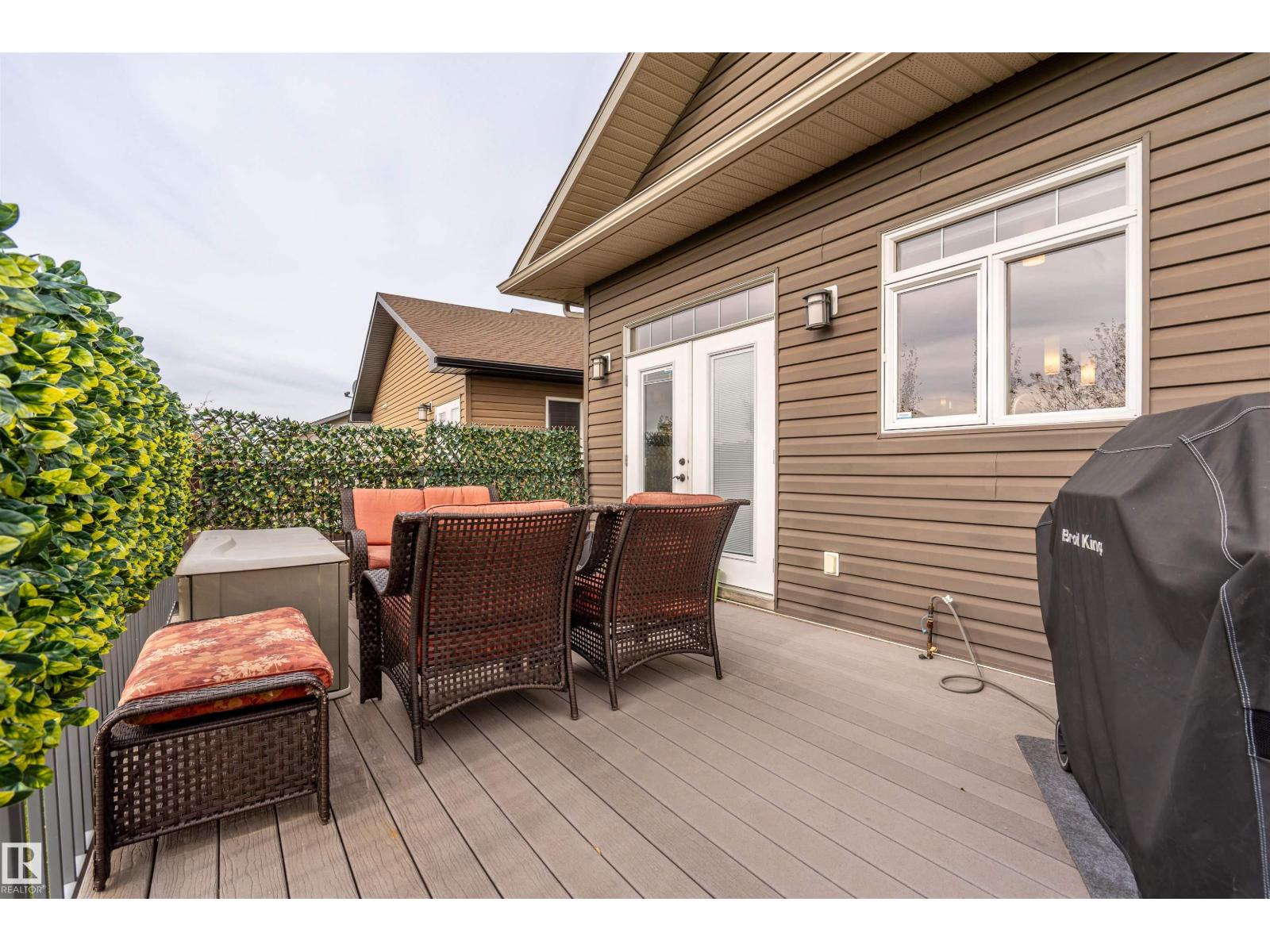 4923 59 Av Property Photo 31