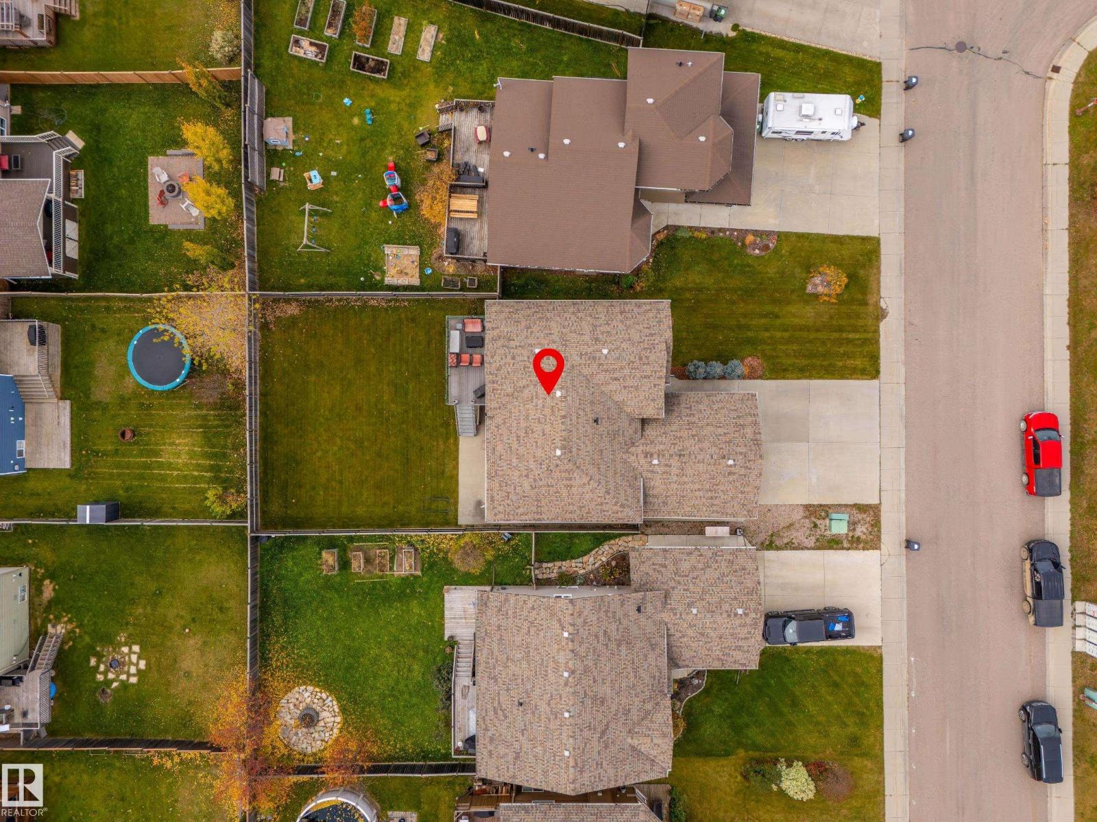 4923 59 Av Property Photo 36