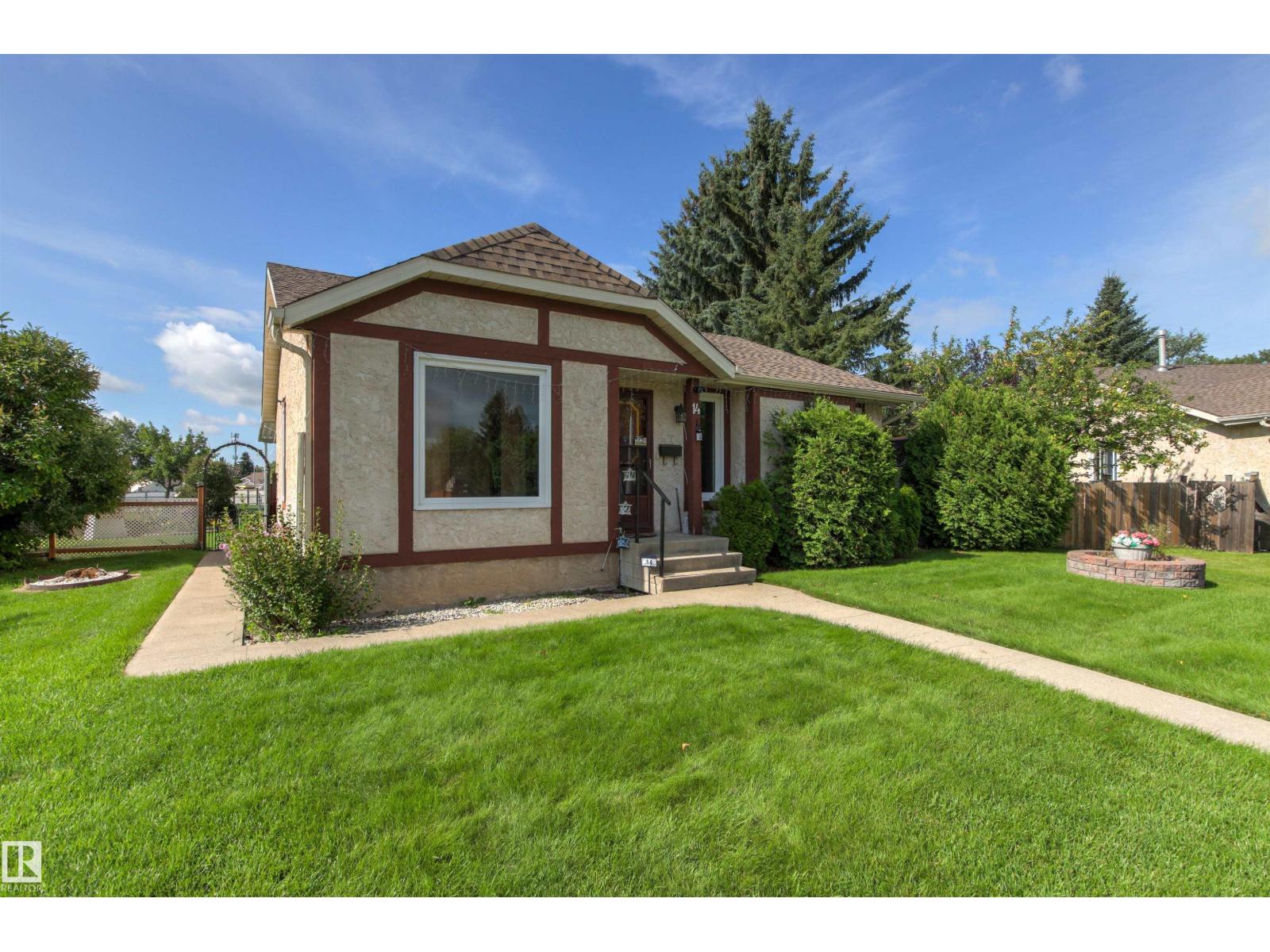 14 Goebel Cl Property Photo 1