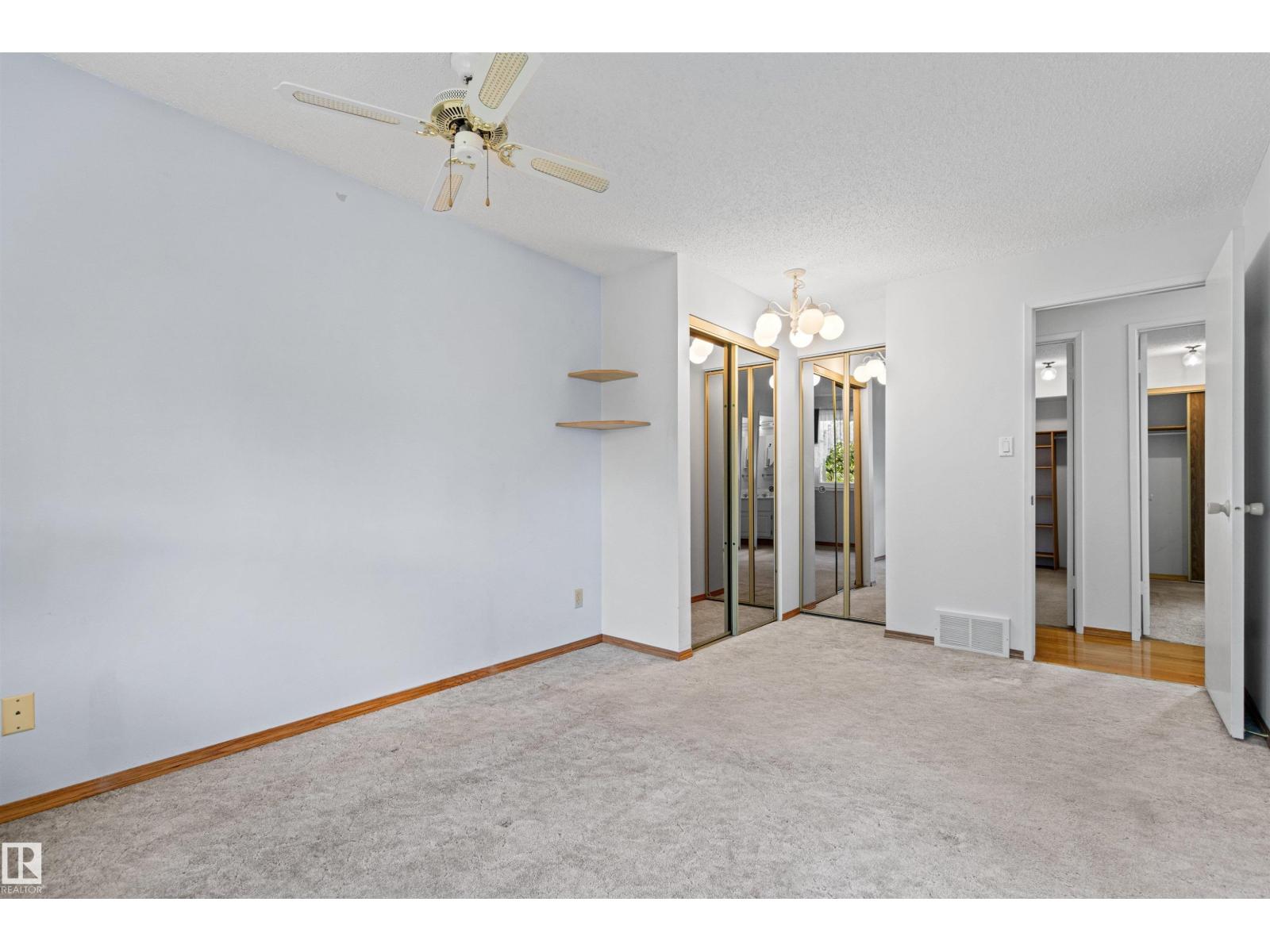 14 Goebel Cl Property Photo 22