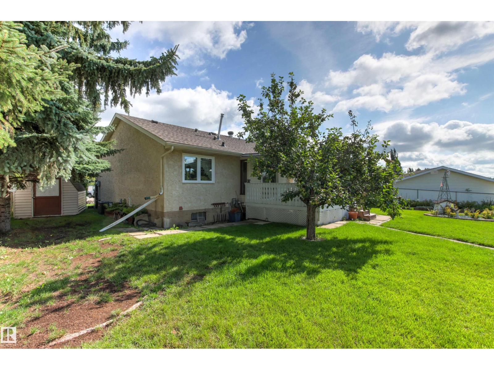 14 Goebel Cl Property Photo 44
