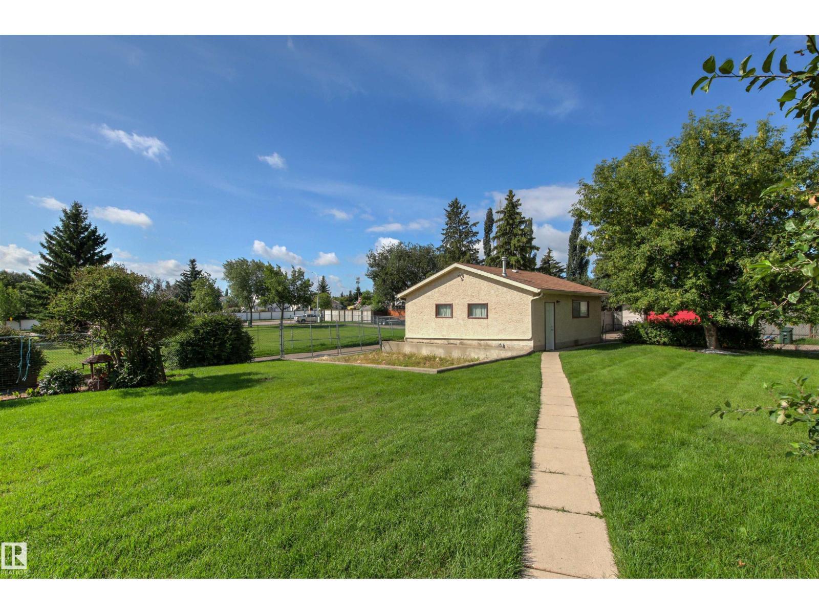 14 Goebel Cl Property Photo 45