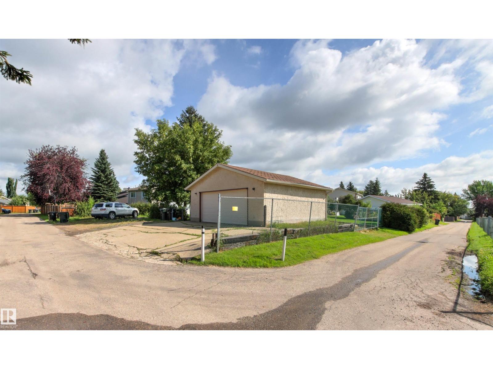 14 Goebel Cl Property Photo 56