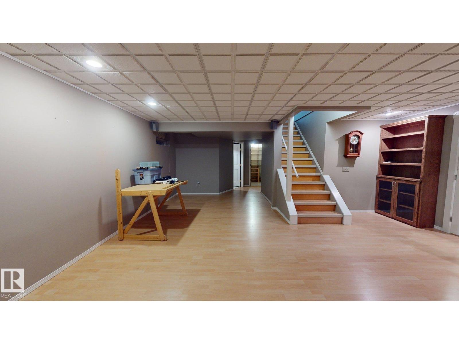 #8 11 Hunchak Wy Property Photo 23