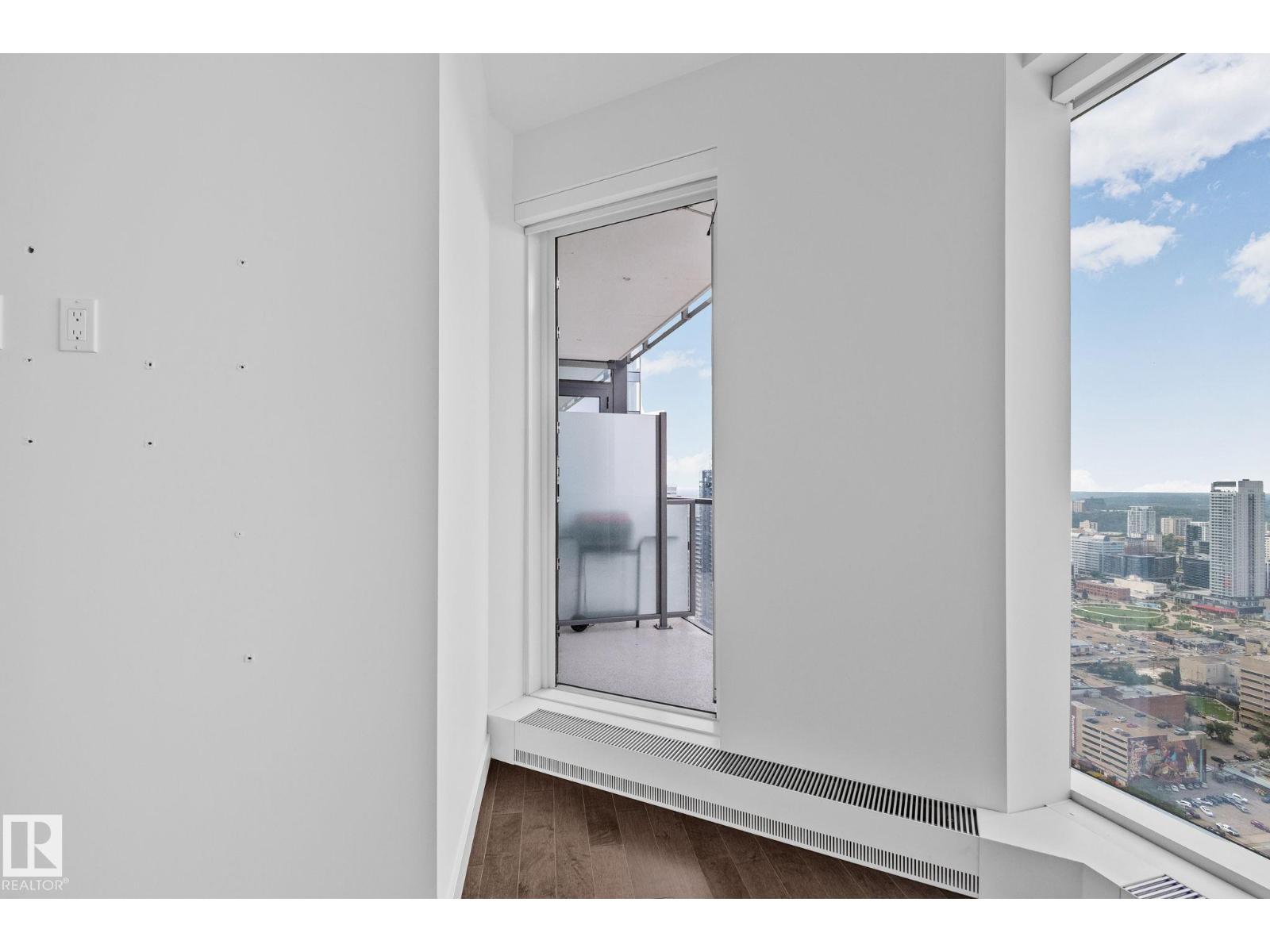 #3411 10360 102 St Nw Property Photo 5
