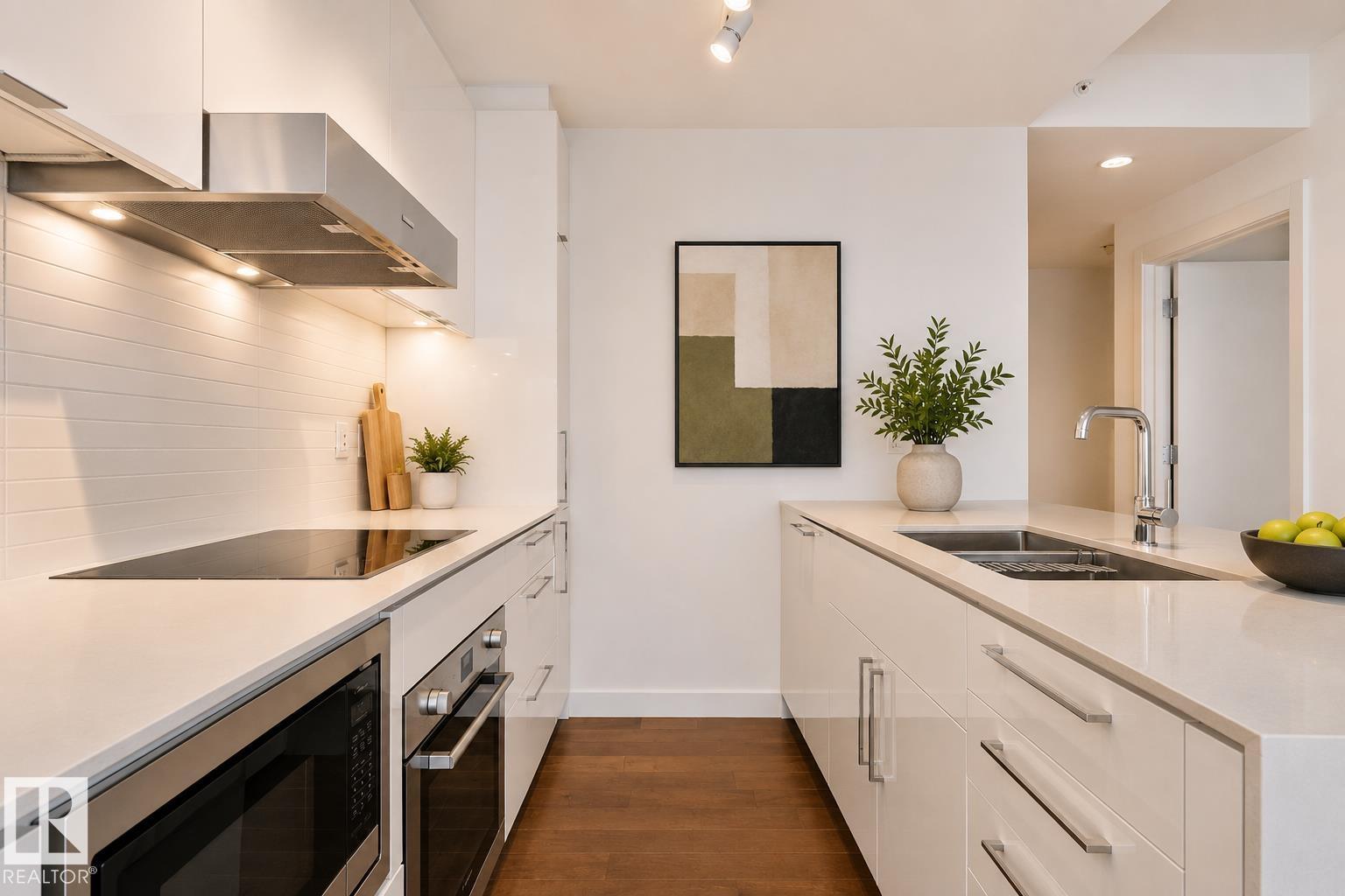 #3411 10360 102 St Nw Property Photo 13