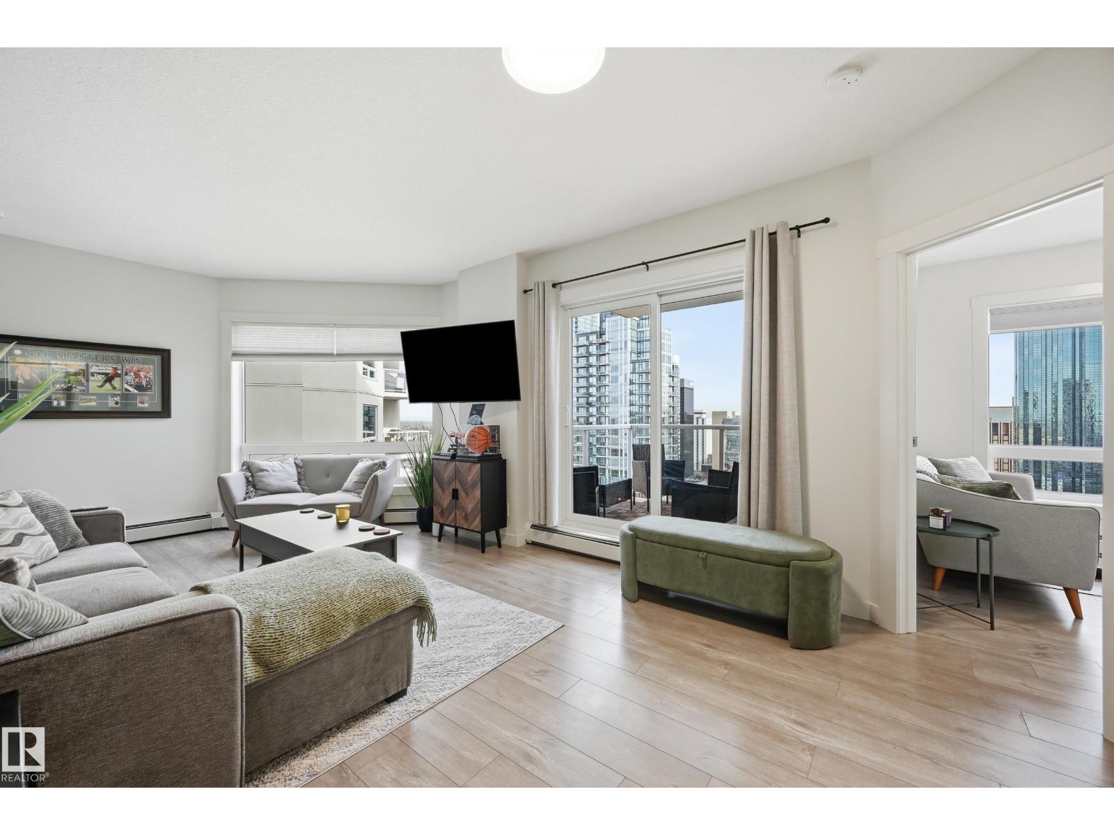 #2407 10410 102 Av Nw Property Photo 16