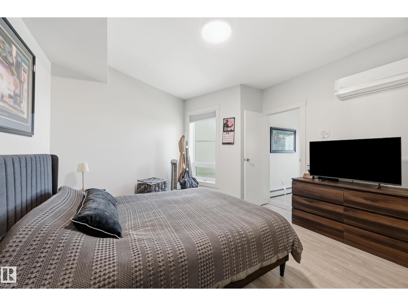 #2407 10410 102 Av Nw Property Photo 25