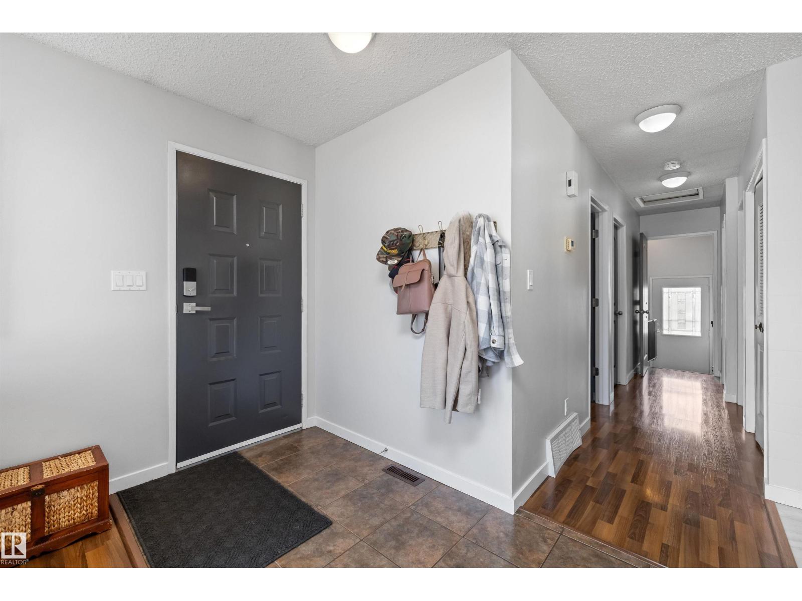 14020 118 St Nw Property Photo 4