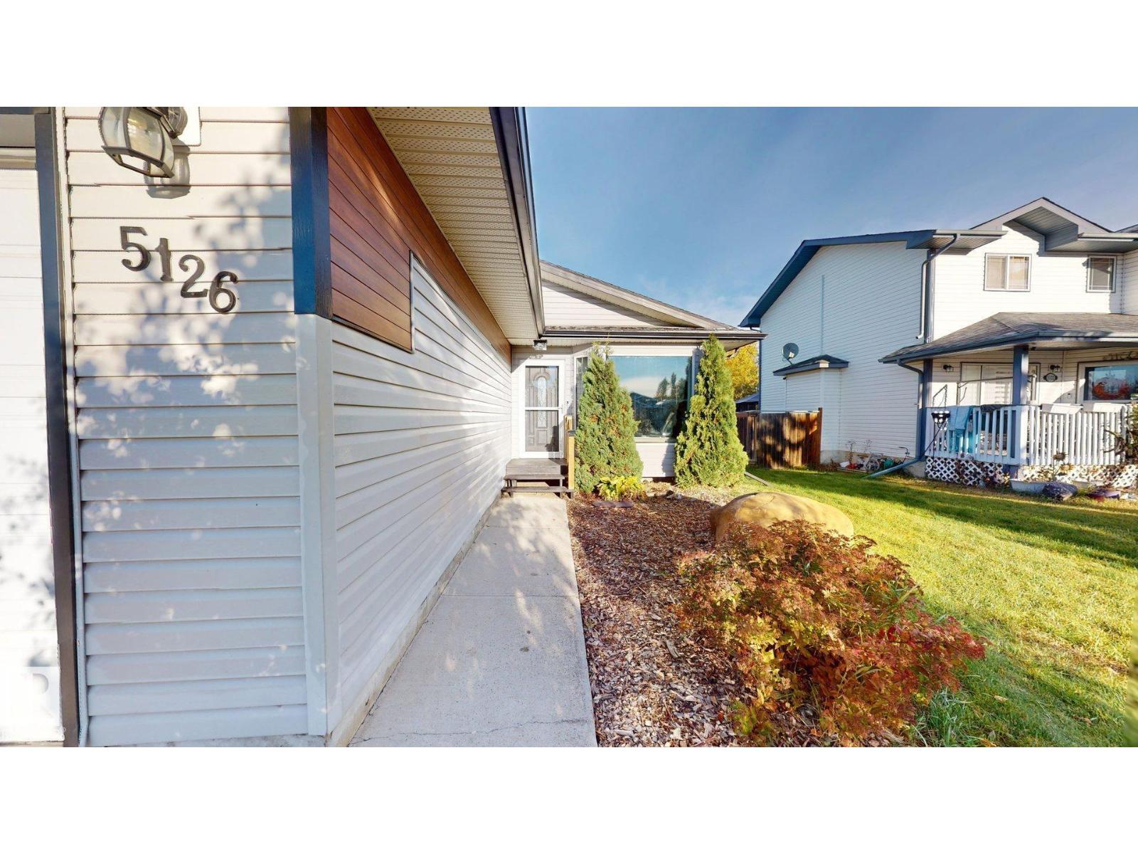 5126 Sportsview Dr Property Photo 2