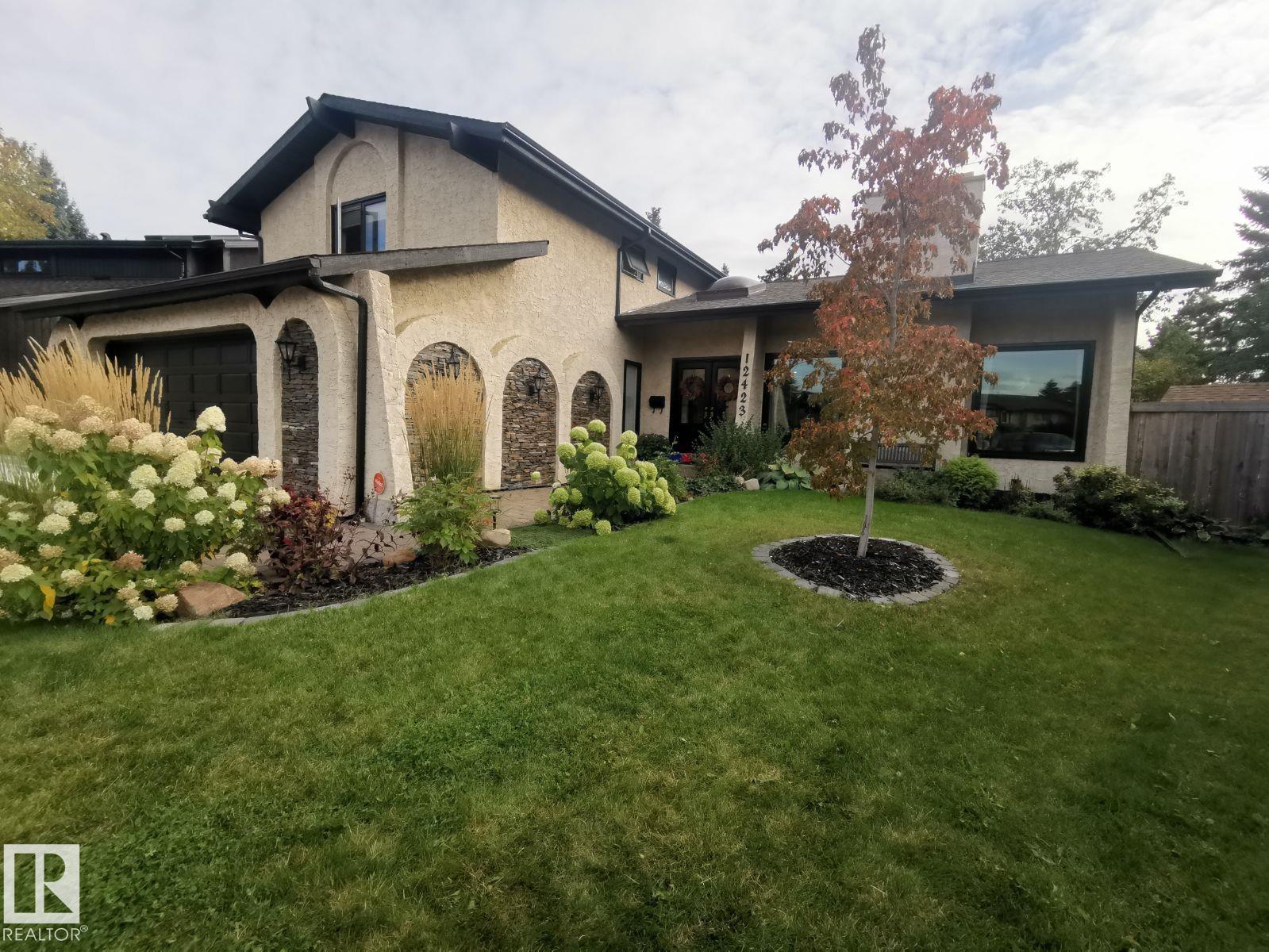 12423 28a Av Nw Property Photo 1