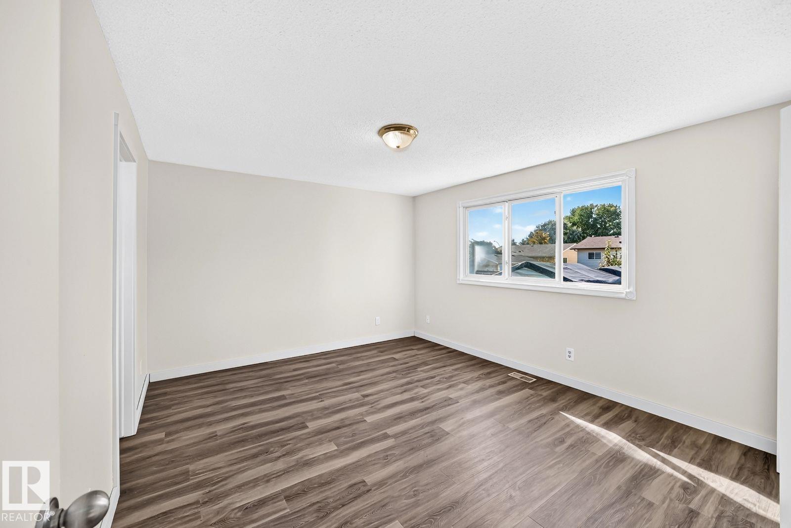 1020 60 St Nw Property Photo 14