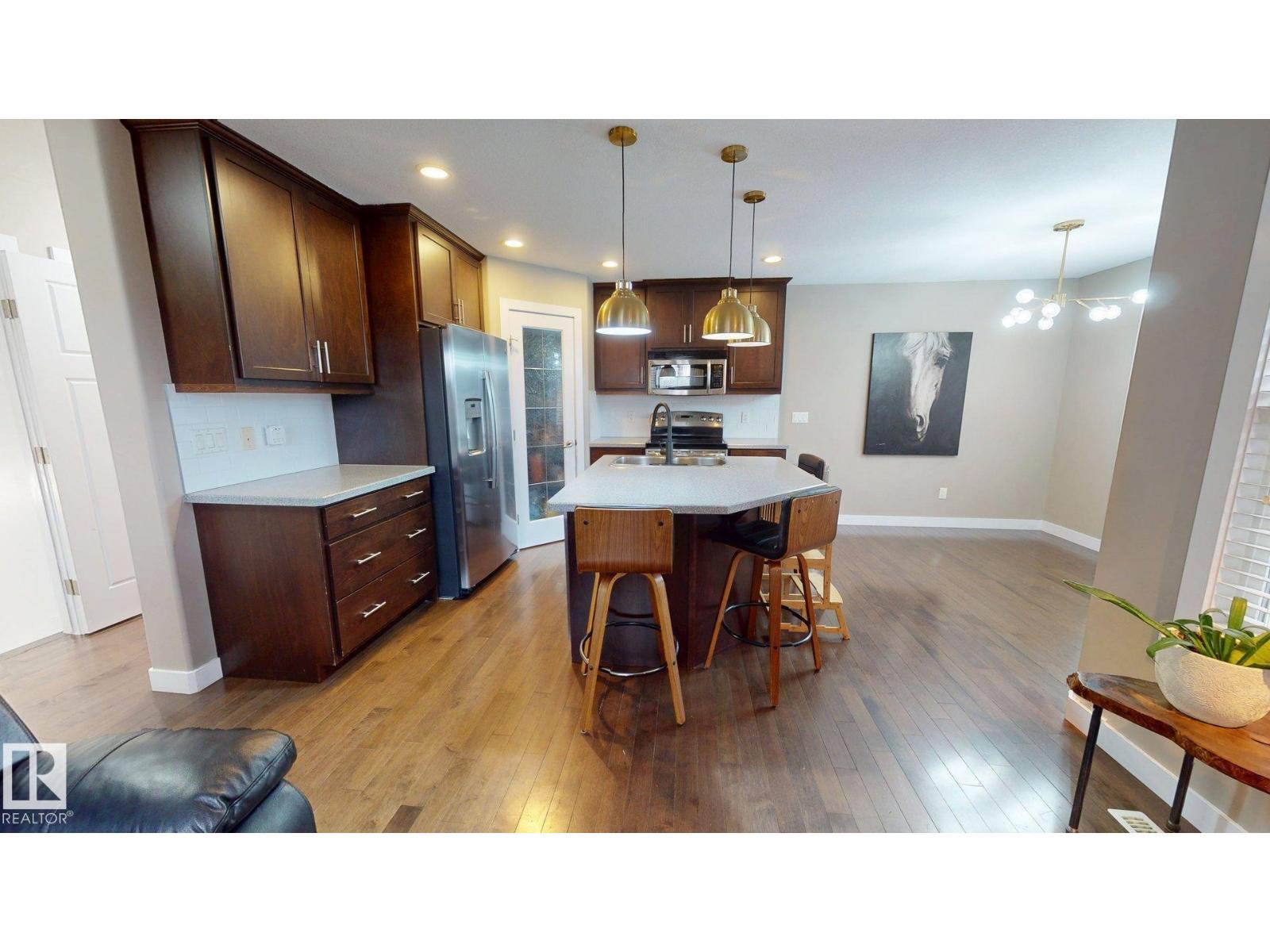 3885 Gallinger Lo Nw Property Photo 4