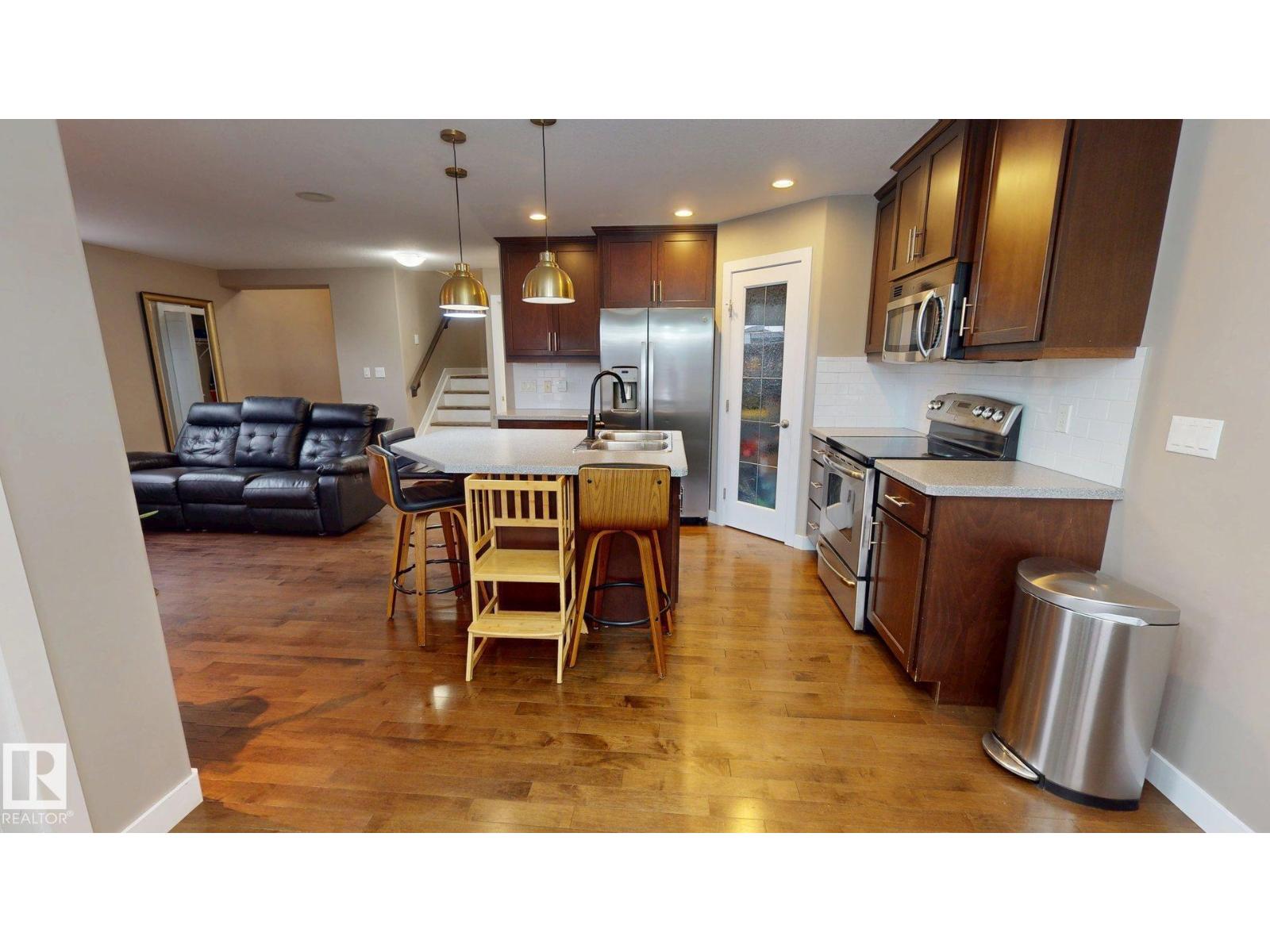 3885 Gallinger Lo Nw Property Photo 6