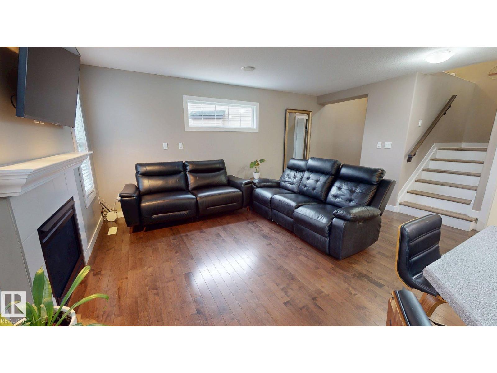 3885 Gallinger Lo Nw Property Photo 7