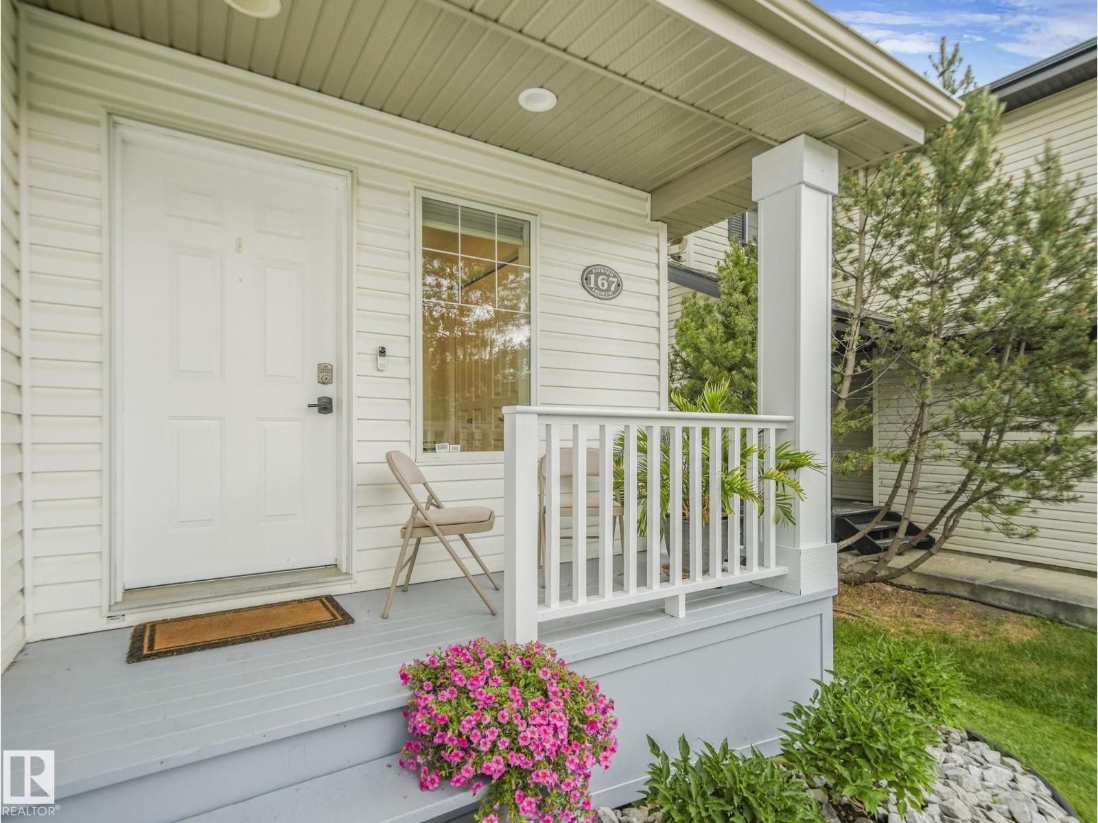 167 Hayward Cr Nw Property Photo 3