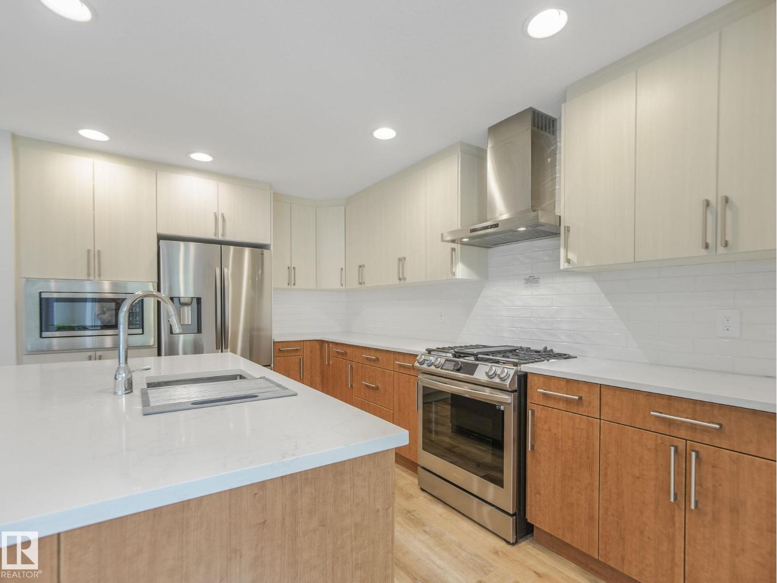 167 Hayward Cr Nw Property Photo 8
