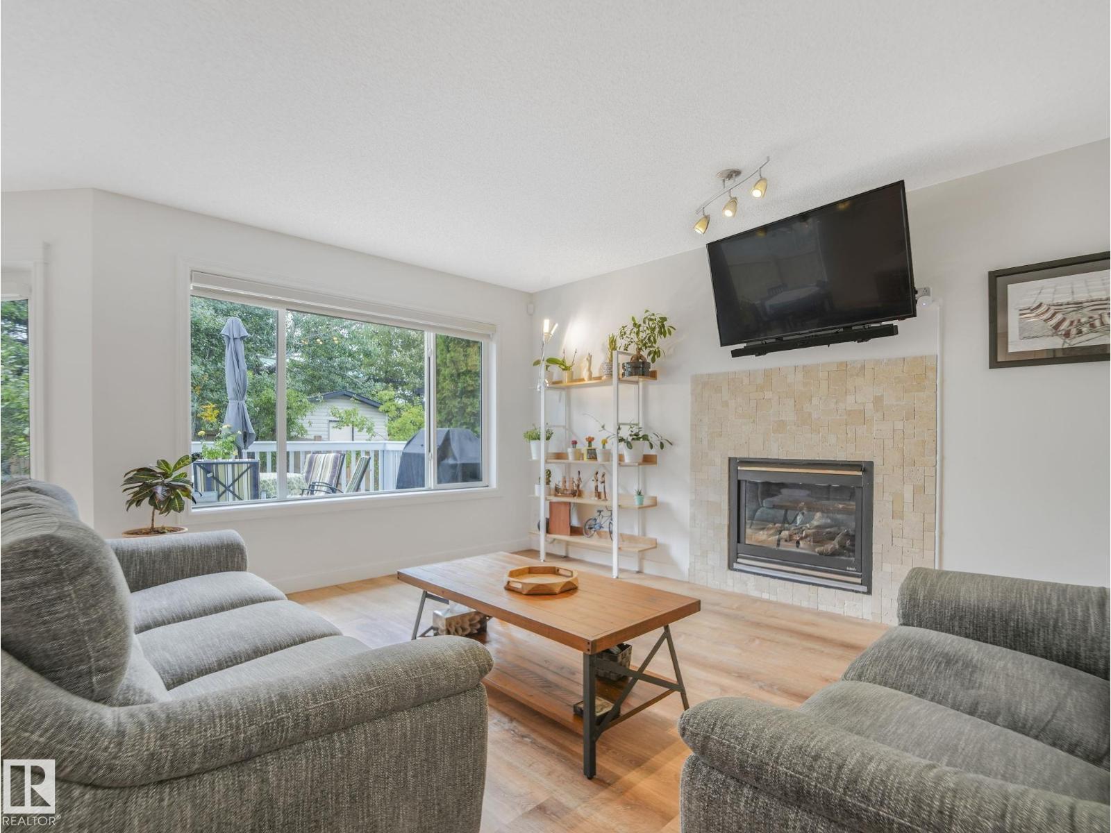 167 Hayward Cr Nw Property Photo 16