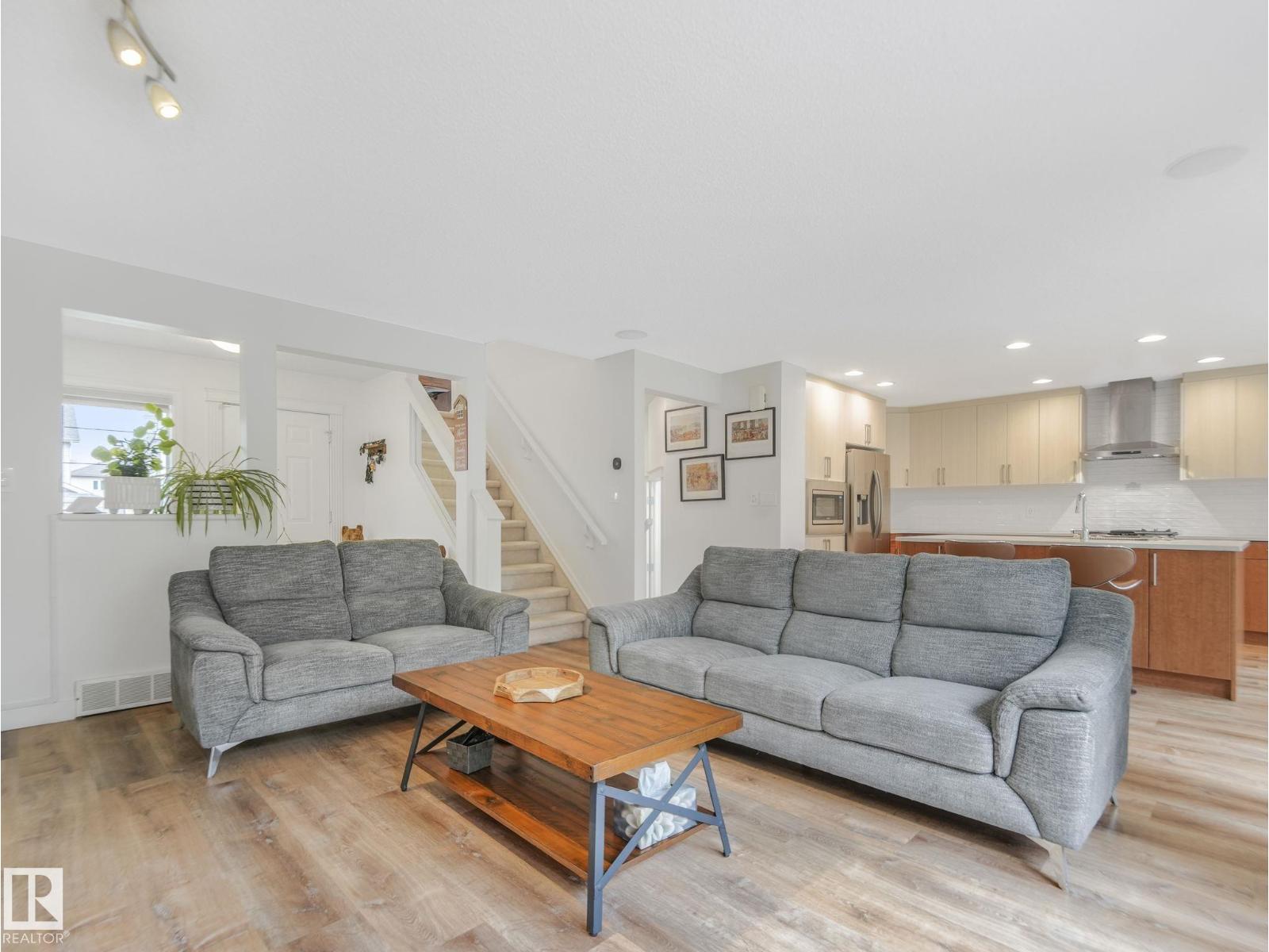 167 Hayward Cr Nw Property Photo 18