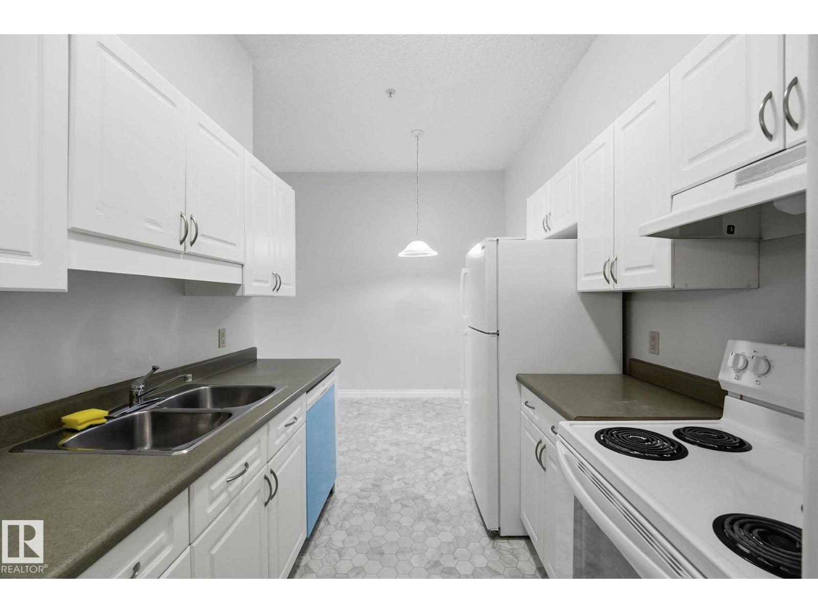 11446 40 Av Nw Nw Property Photo 5