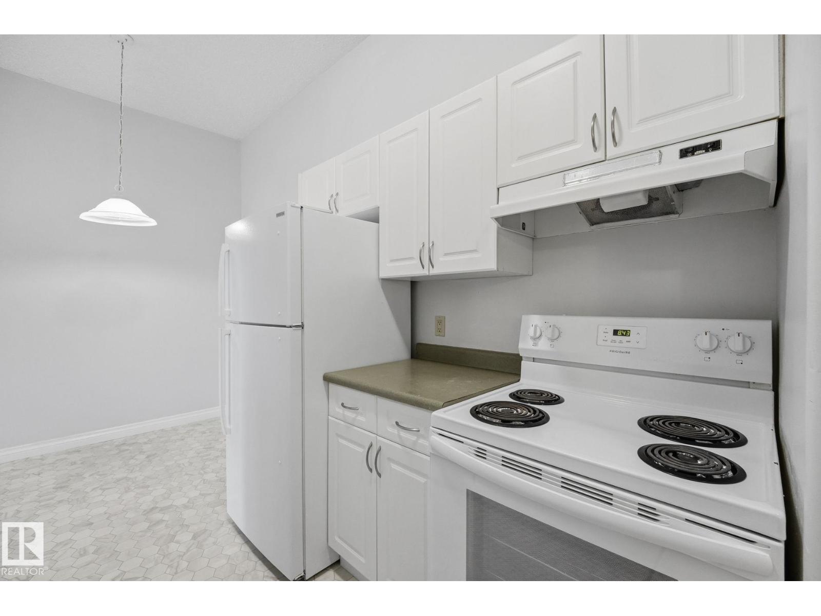 11446 40 Av Nw Nw Property Photo 8