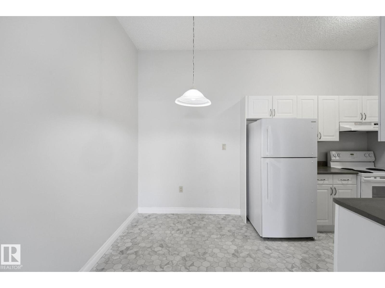 11446 40 Av Nw Nw Property Photo 9