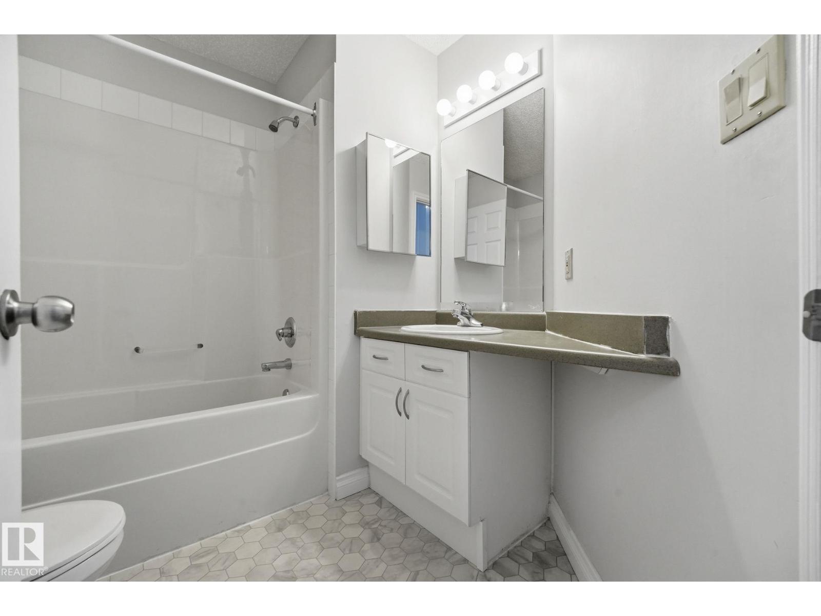 11446 40 Av Nw Nw Property Photo 22