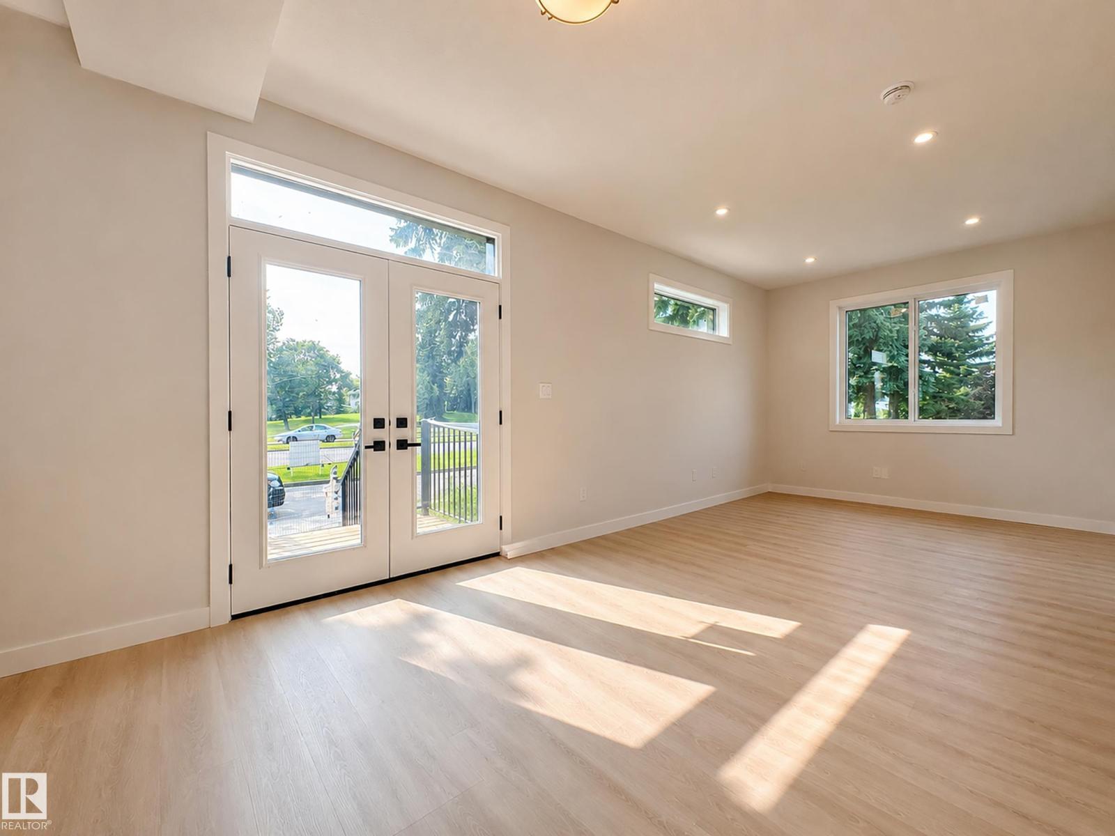 10627 149 St Nw Property Photo 10