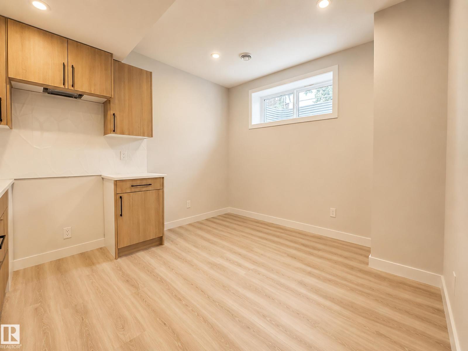 10627 149 St Nw Property Photo 24