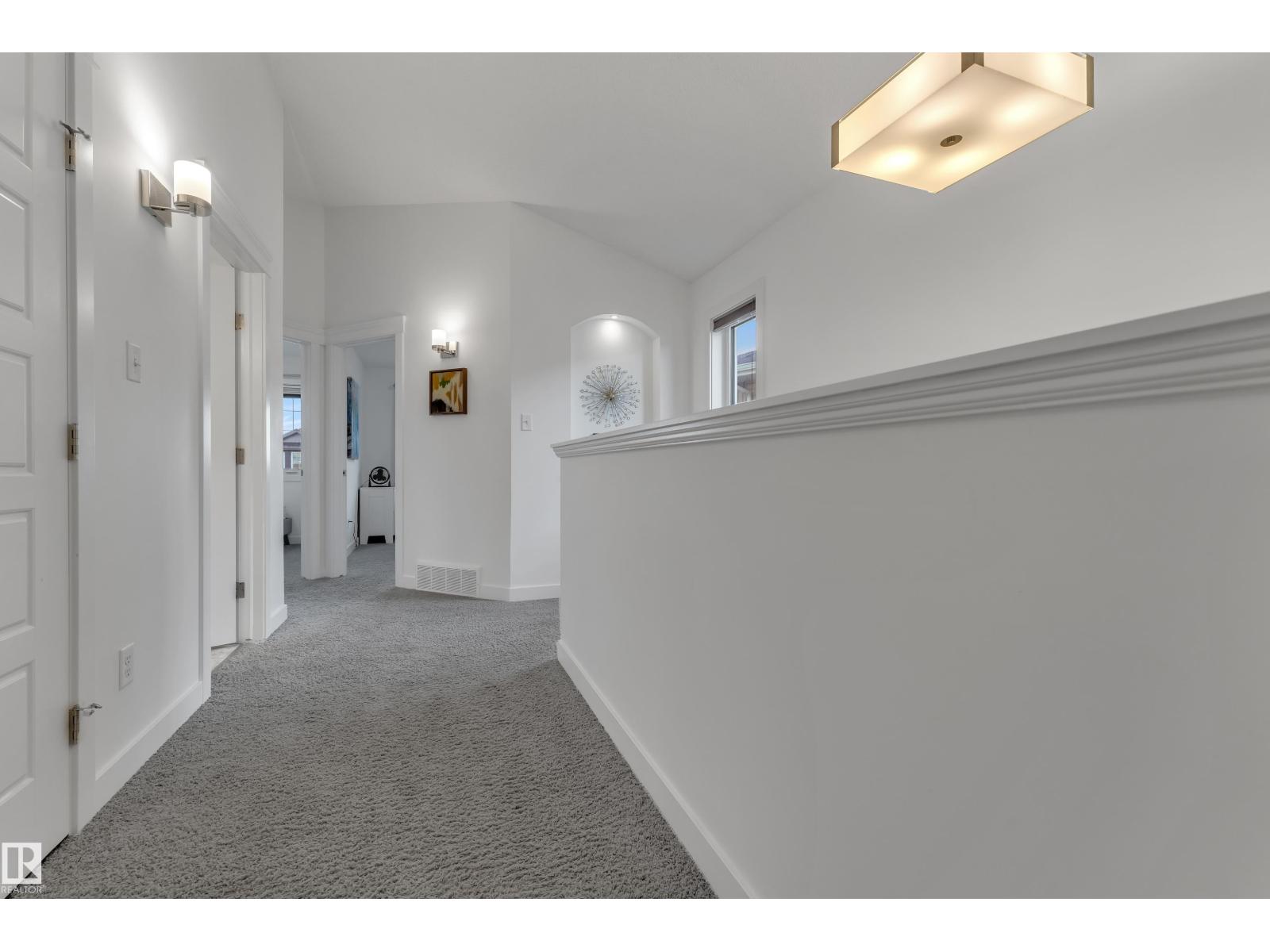 16052 11 Av Sw Sw Property Photo 17