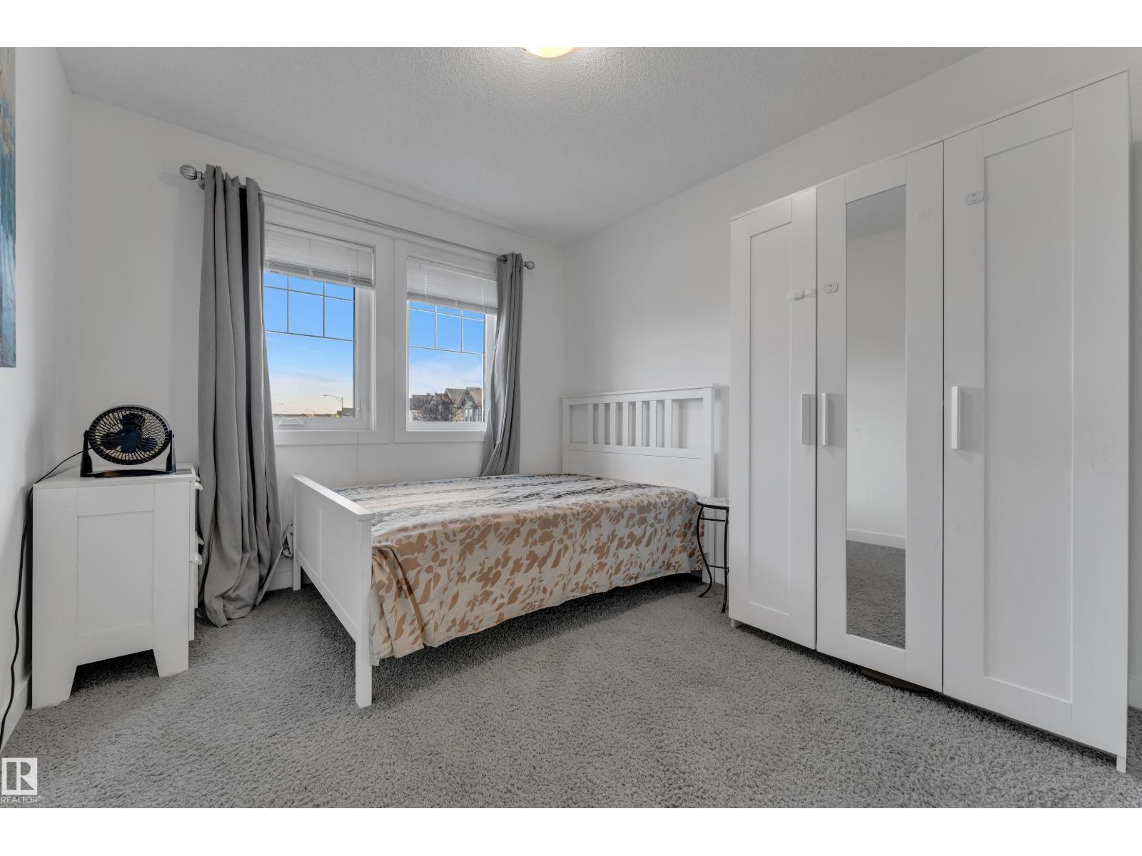 16052 11 Av Sw Sw Property Photo 20