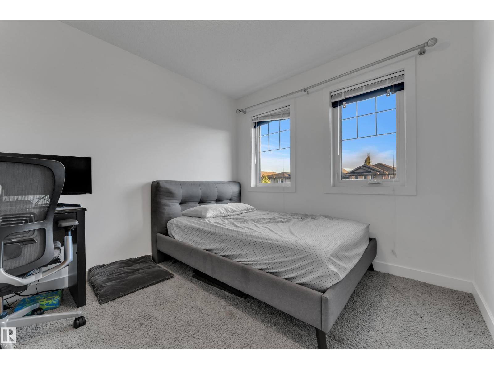 16052 11 Av Sw Sw Property Photo 22