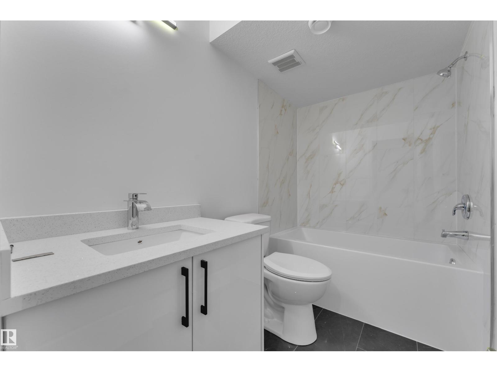 16052 11 Av Sw Sw Property Photo 26