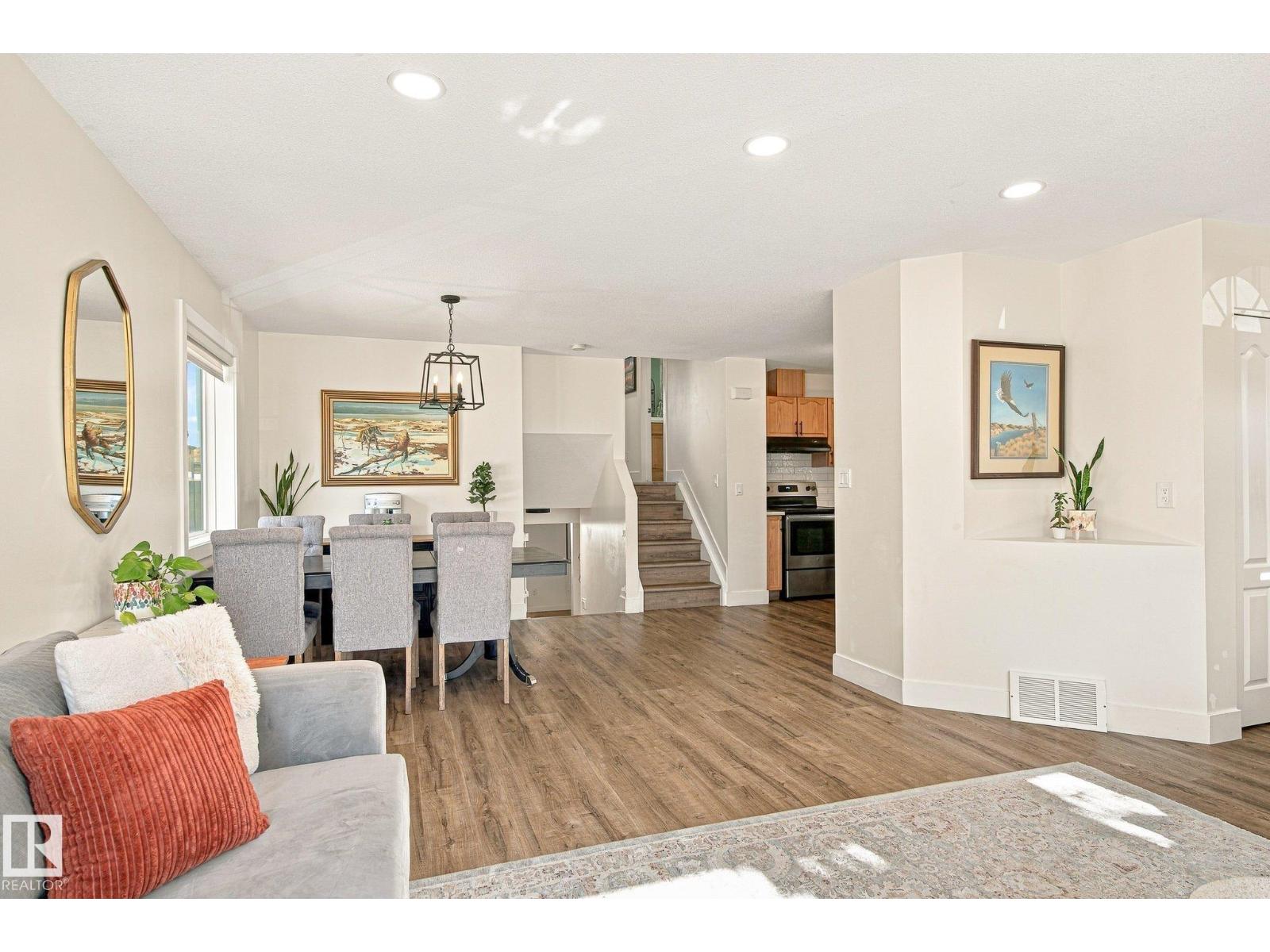 1908 36 Av Nw Property Photo 8
