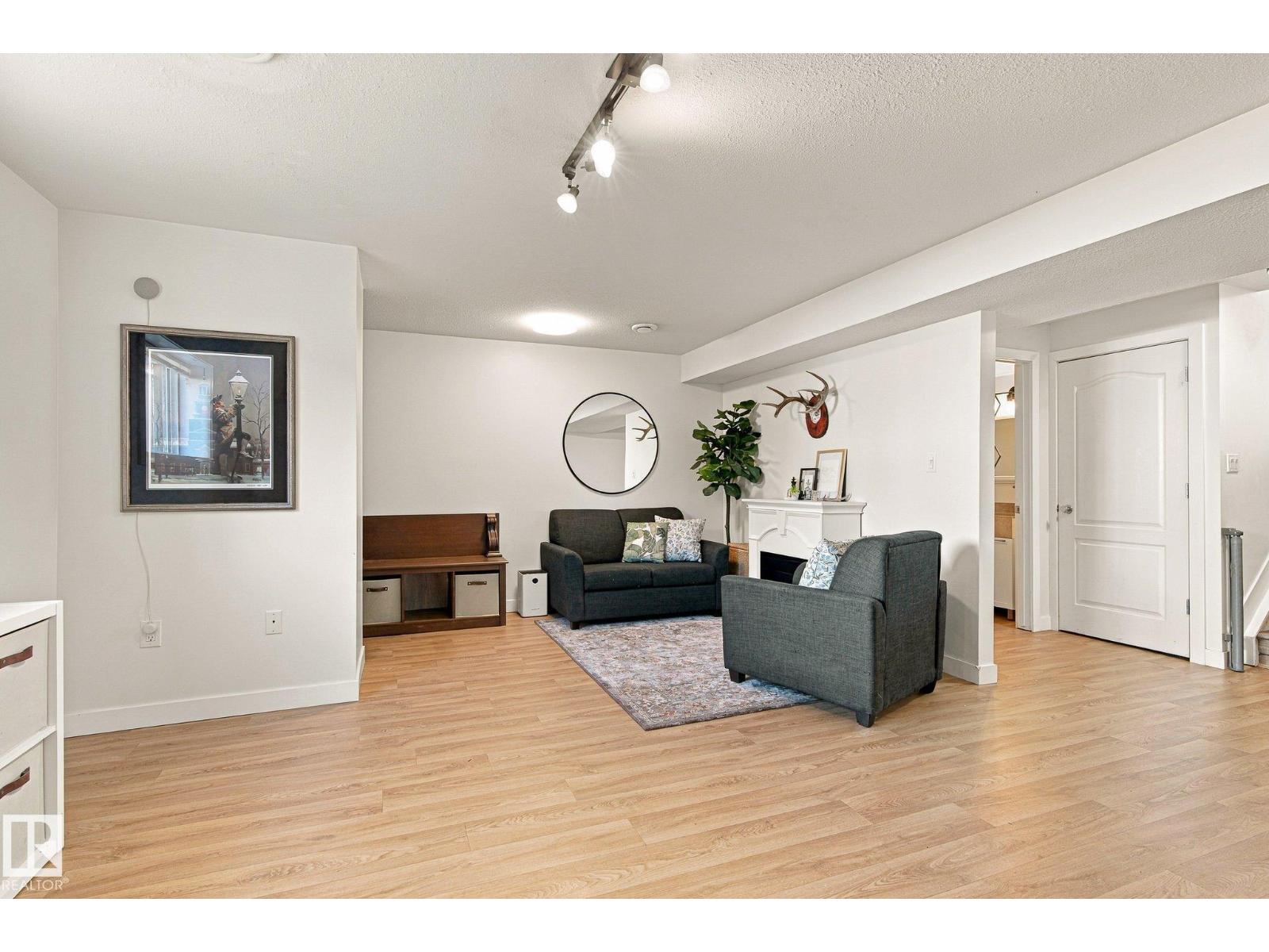 1908 36 Av Nw Property Photo 25
