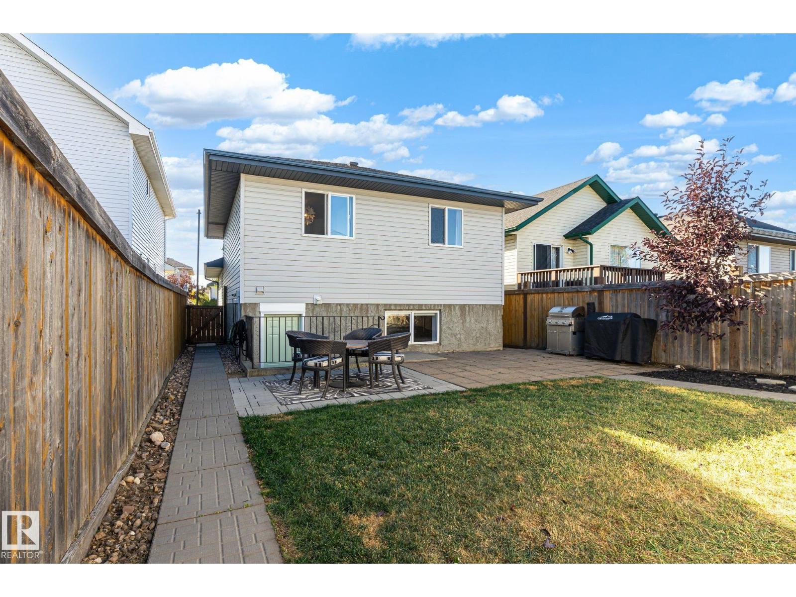 1908 36 Av Nw Property Photo 30