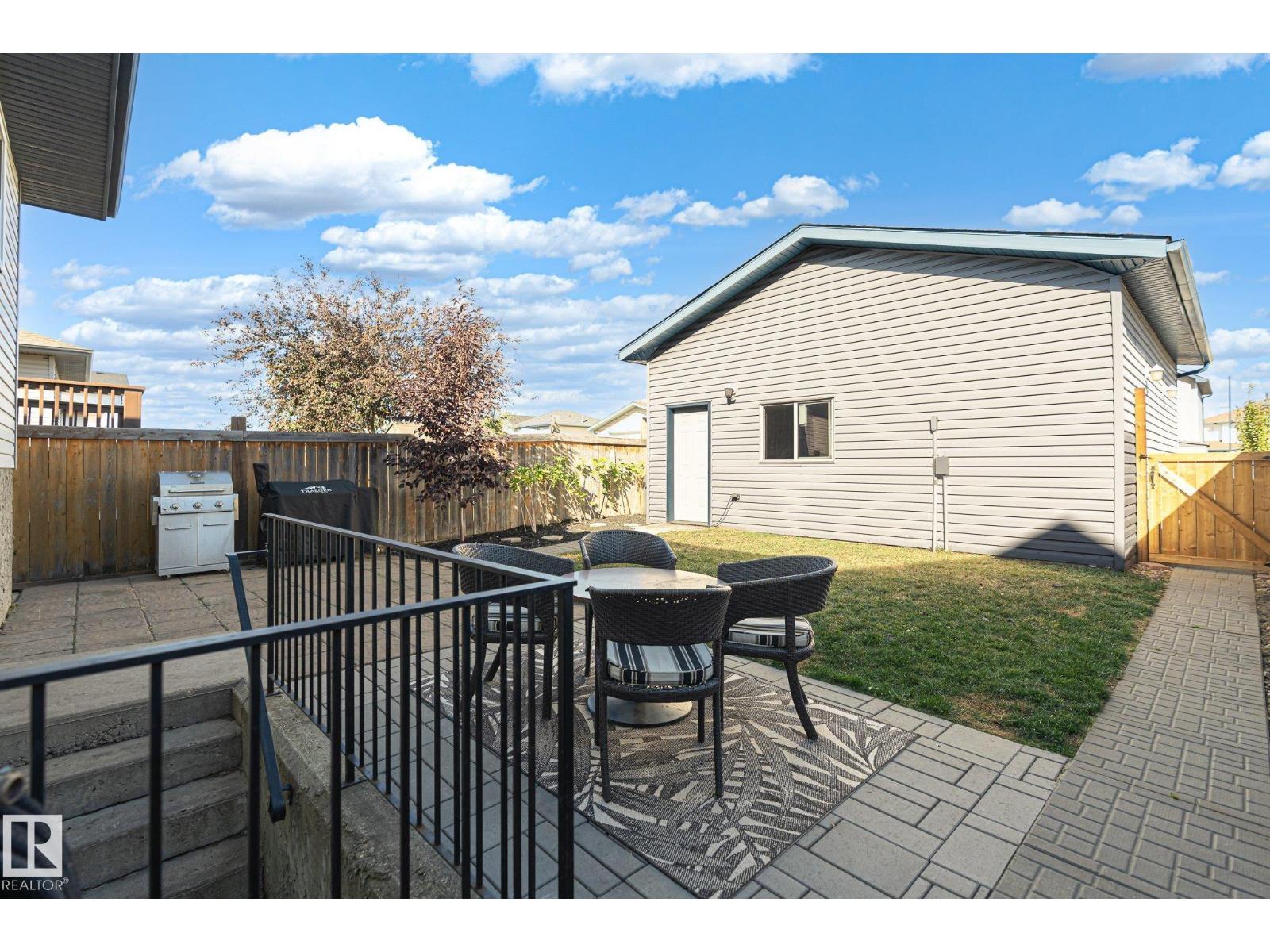 1908 36 Av Nw Property Photo 35