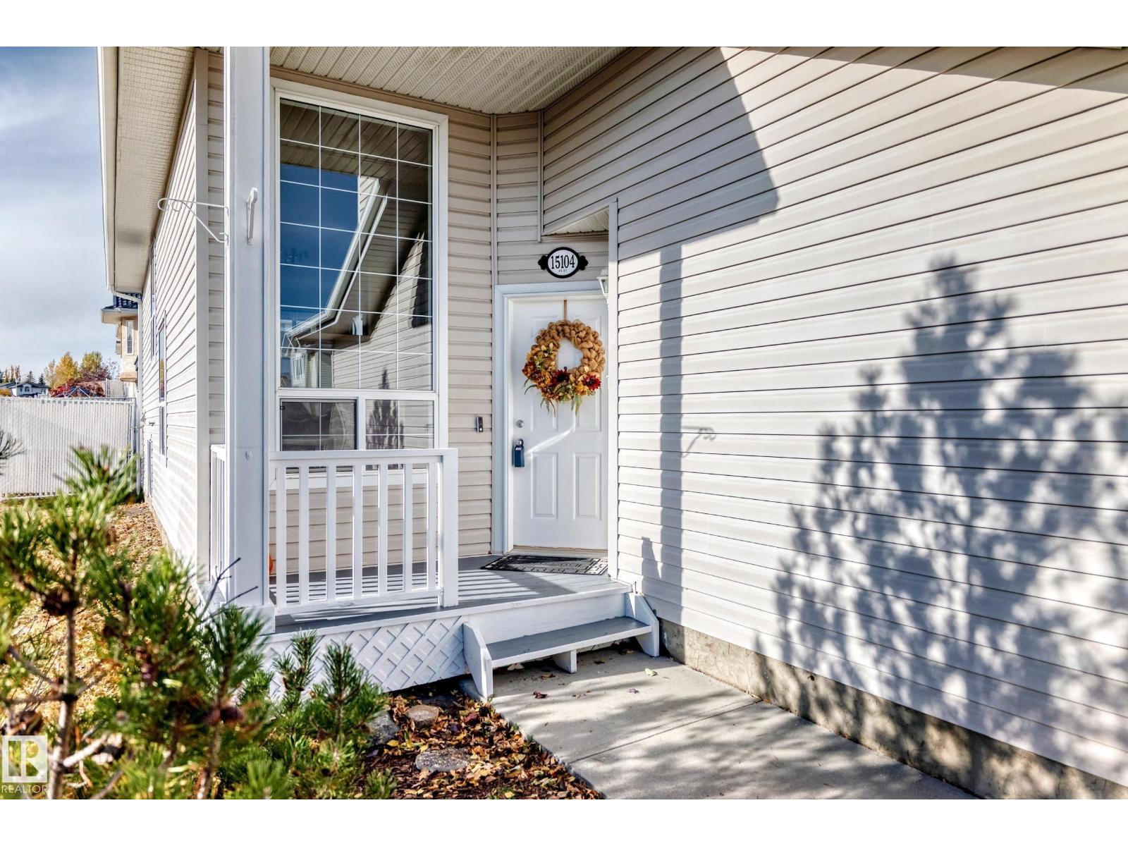 15104 45 St Nw Property Photo 3